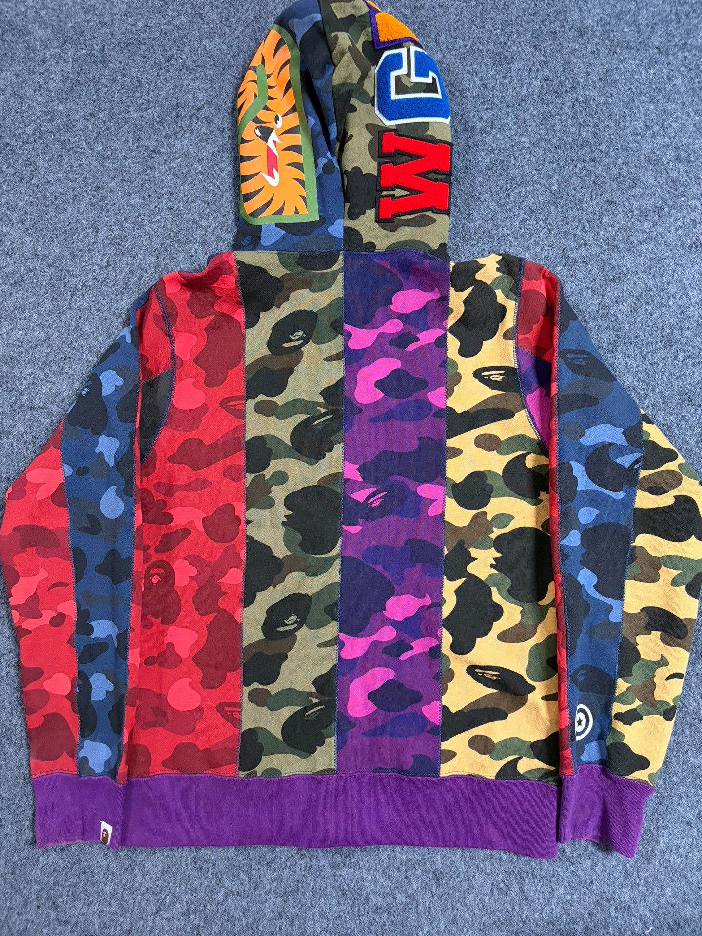 Bape BAPE Multi-Color Patchwork Shark Hoodie Size L Size US L / EU 52-54 / 3 - 3 Thumbnail