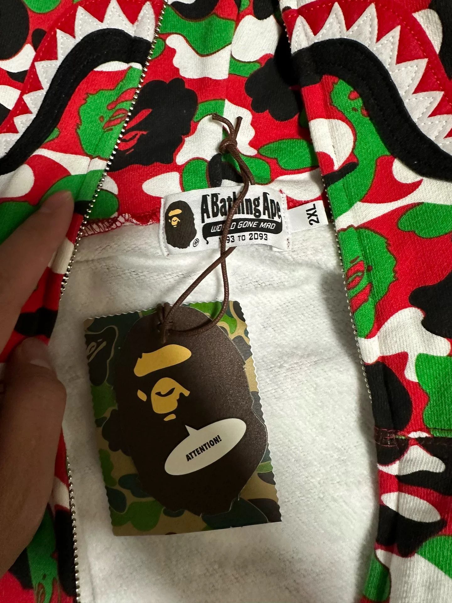 Bape Bape Multicolor Shark Hoodie 2XL Size US XXL / EU 58 / 5 - 5 Thumbnail