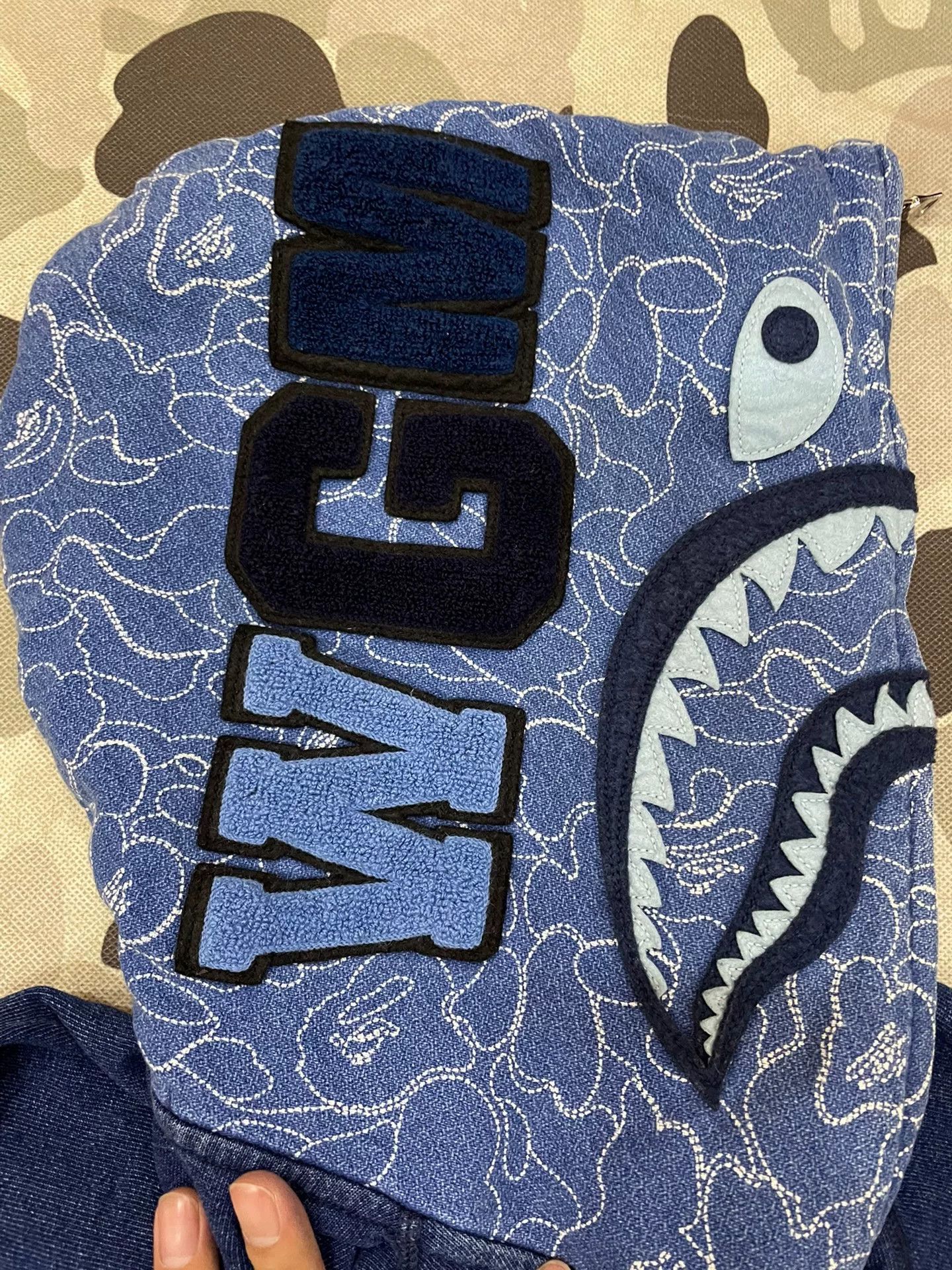 Bape BAPE Indigo Toggle Shark Hoodie Size M Size US M / EU 48-50 / 2 - 4 Thumbnail
