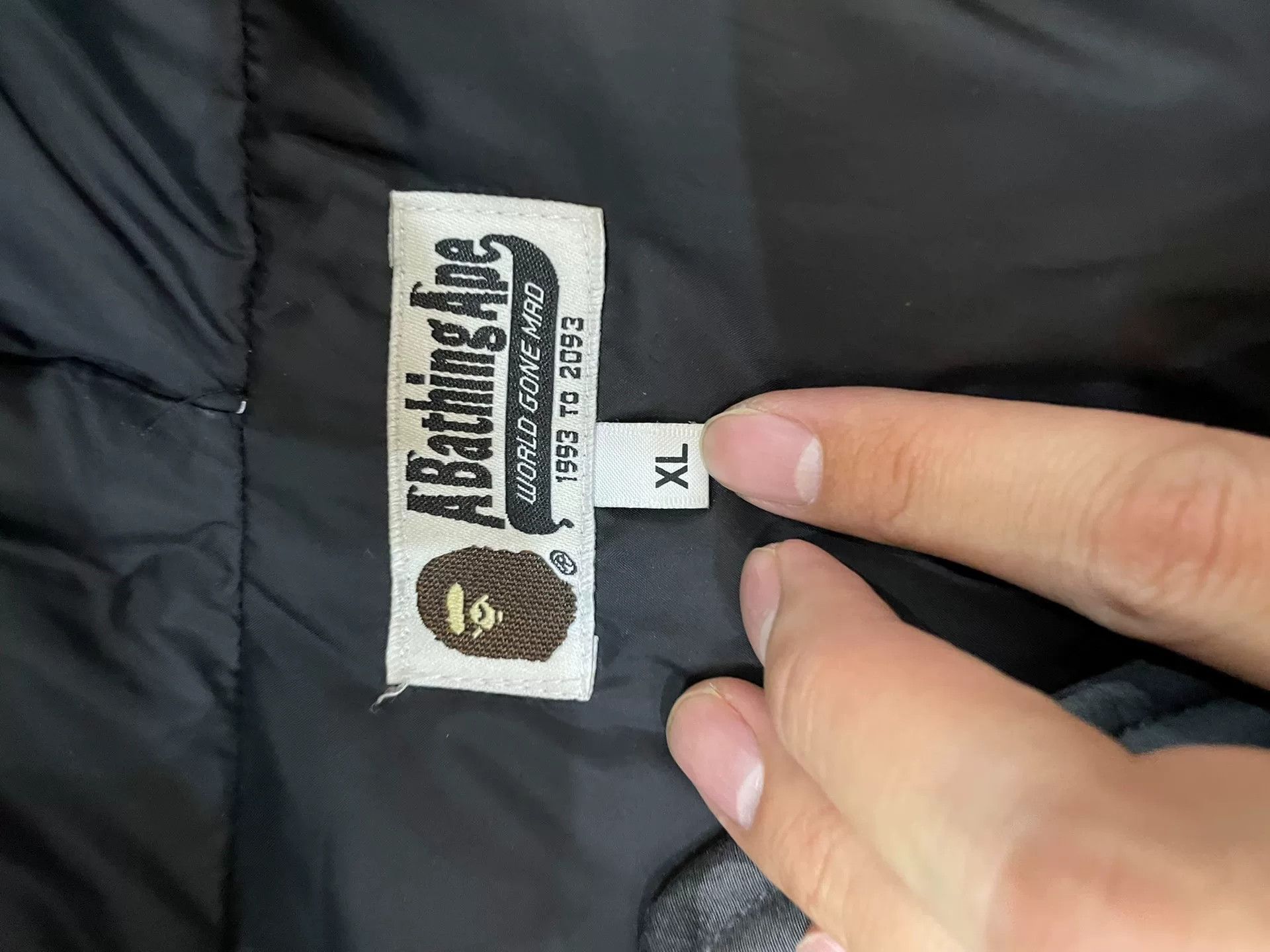 Bape BAPE Camo Shark Puffer Jacket Size XL Size US XL / EU 56 / 4 - 6 Thumbnail