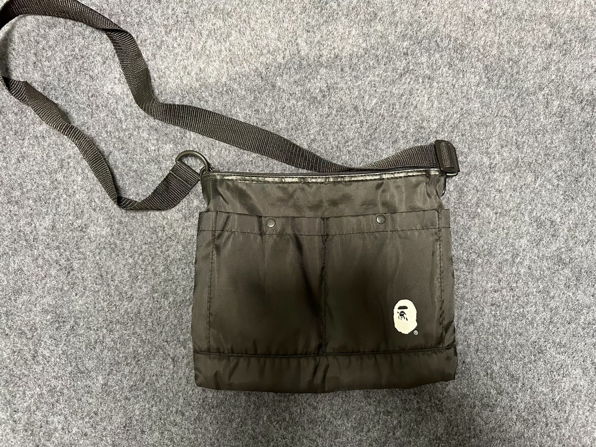 Bape Bape Ape Head Logo Shoulder Bag Size ONE SIZE - 2 Thumbnail