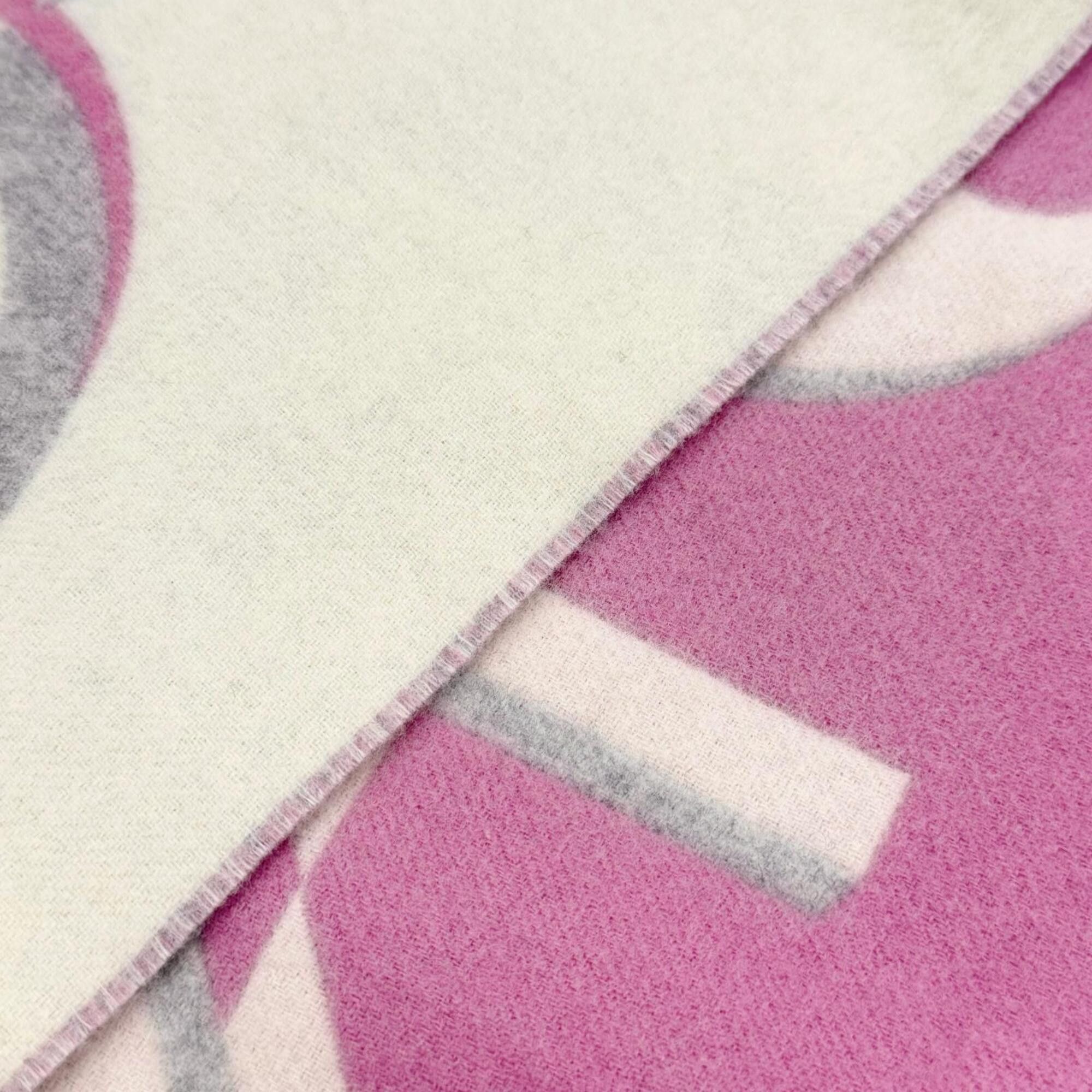 Louis Vuitton LOUIS VUITTON (Louis Vuitton) 2024 model M93281 Duo Infinity Stole/Scarf, Wool & Cashmere, Fringe, Rose, 205 x 26 cm, Made in Italy, Authentic, Women's, Comes with Dust Bag, Highly Recommended! Size ONE SIZE - 5 Thumbnail
