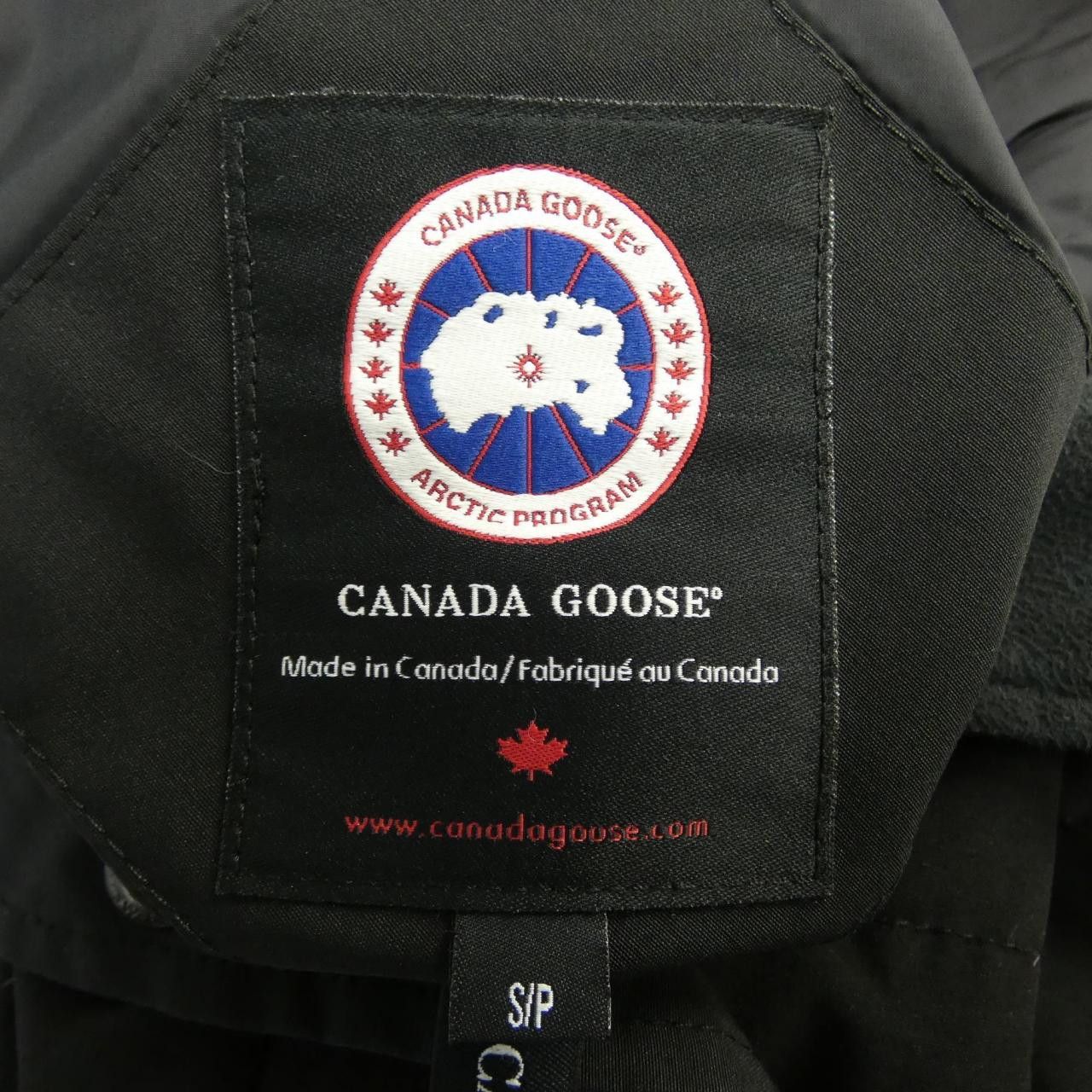 Canada Goose Canada Goose Canada Goose MACKENZIE Down Coat Textile Outerwear 2302JL DUTY FREE for USA Size ONE SIZE - 4 Thumbnail
