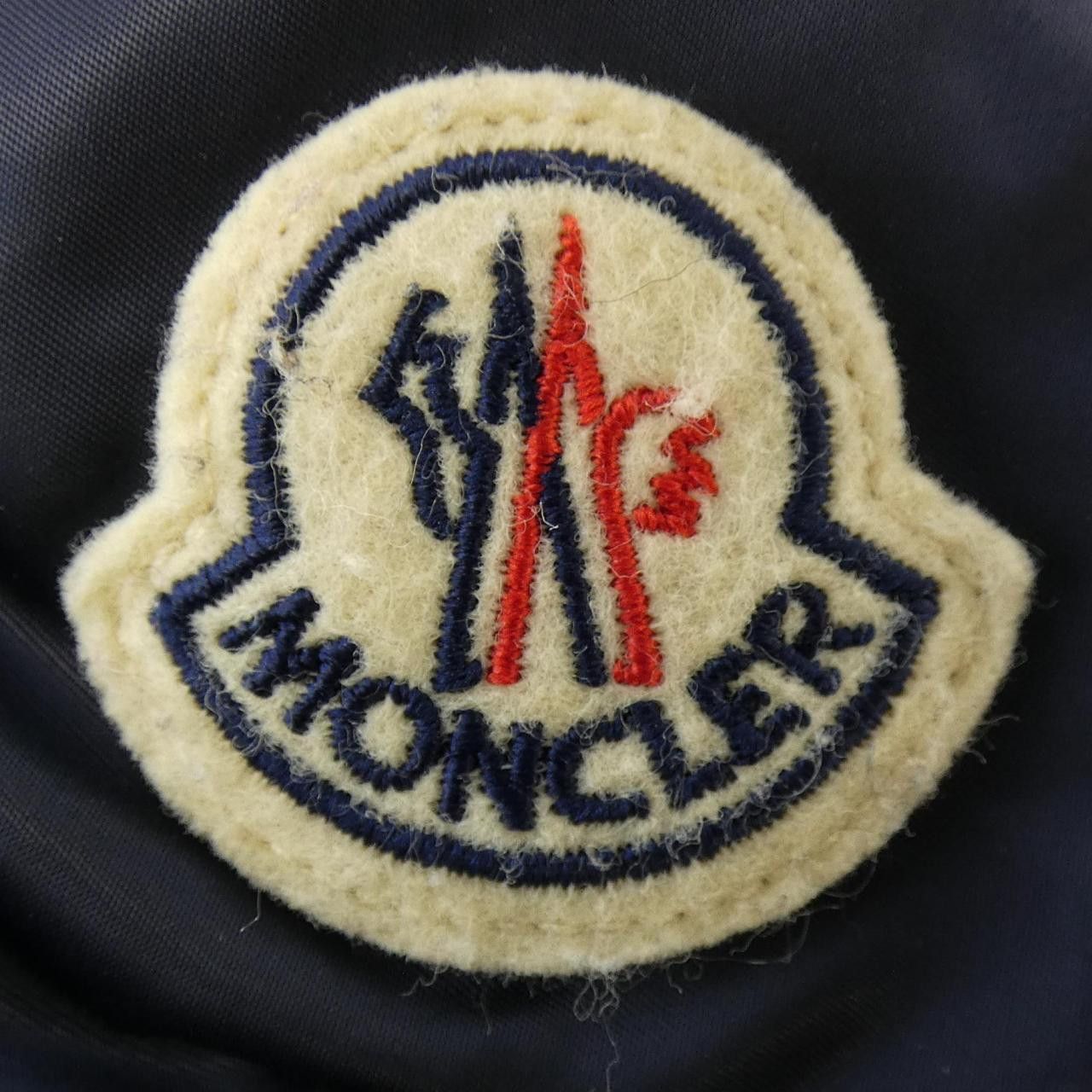 Moncler Moncler Moncler LEERSIE Fox Fur Down Coat Textile Outerwear LEERSIE DUTY FREE for USA Size ONE SIZE - 9 Thumbnail