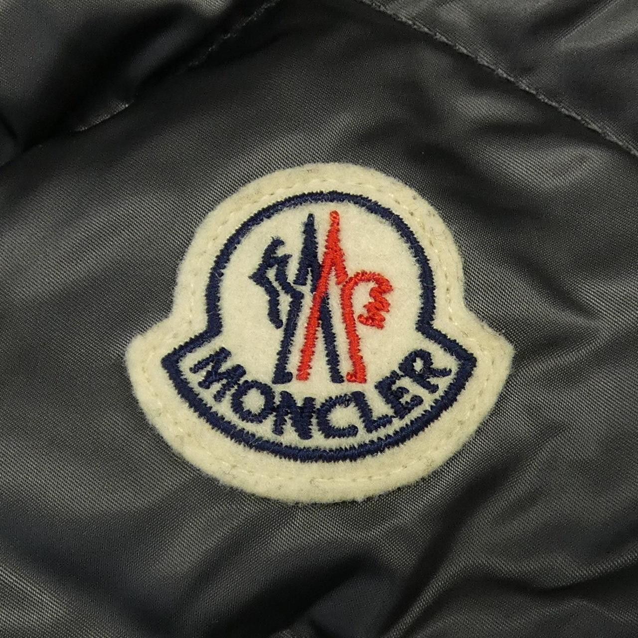 Moncler Moncler Moncler LEERSIE Down Coat Textile Outerwear LEERSIE DUTY FREE for USA Size ONE SIZE - 6 Thumbnail