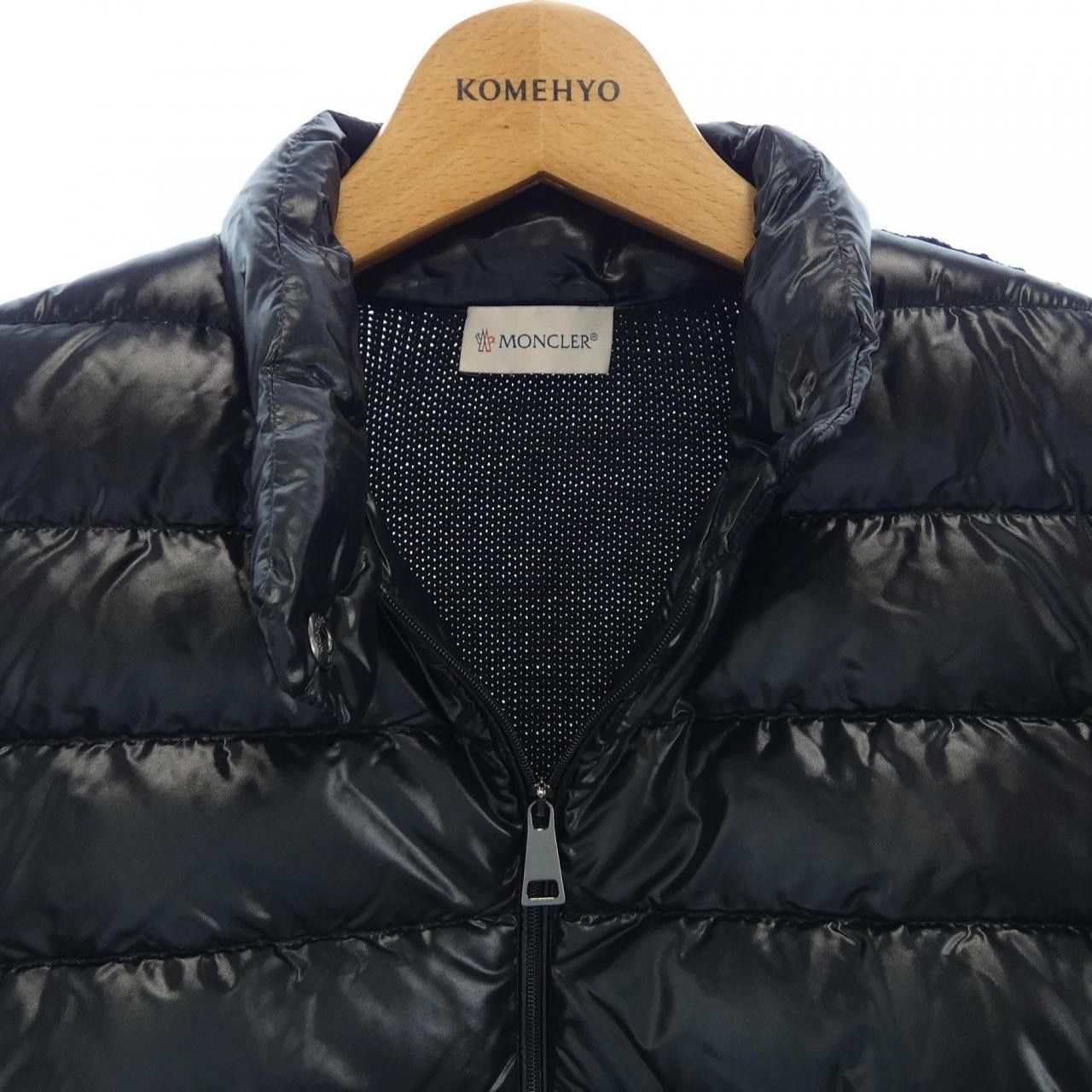 Moncler Moncler Moncler Down Jacket Textile Outerwear 20939457200 DUTY FREE for USA Size ONE SIZE - 7 Thumbnail
