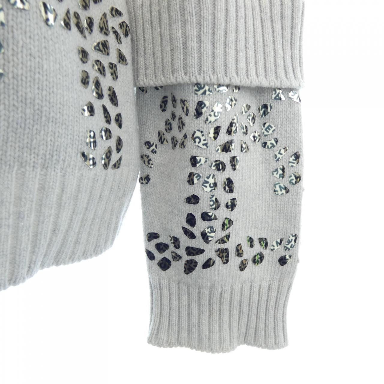 Chanel Chanel Chanel Cashmere Knit Textile Tops P57751K07576 DUTY FREE for USA Size ONE SIZE - 7 Thumbnail