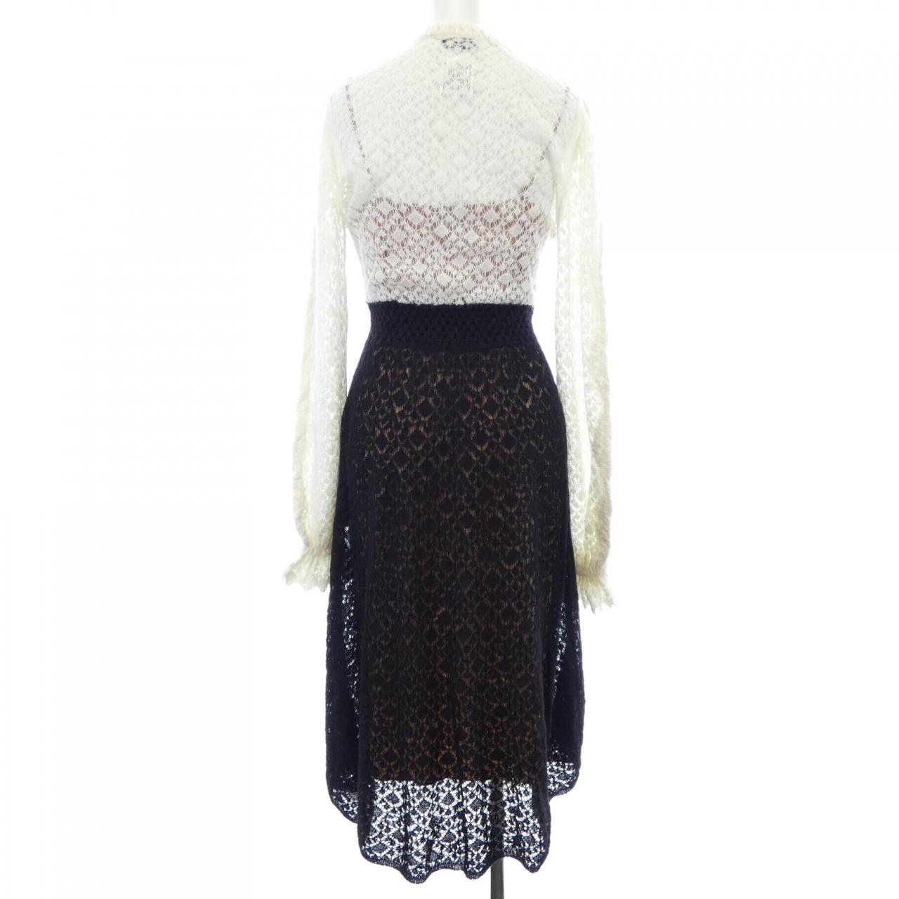 Chanel Chanel Chanel Dress Textile Dresses P76029K10945 DUTY FREE for USA Size ONE SIZE - 2 Thumbnail