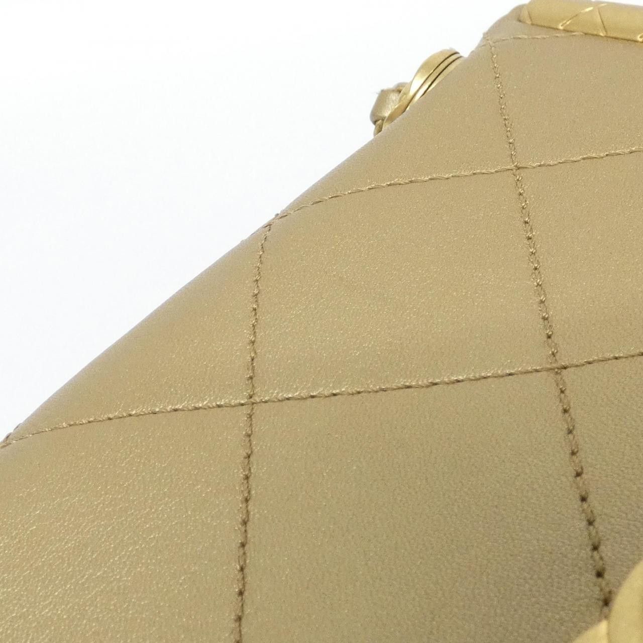 Chanel Chanel Chanel Lambskin Shoulder Bag Leather Crossbody Bag AS1886 DUTY FREE for USA Size ONE SIZE - 5 Thumbnail