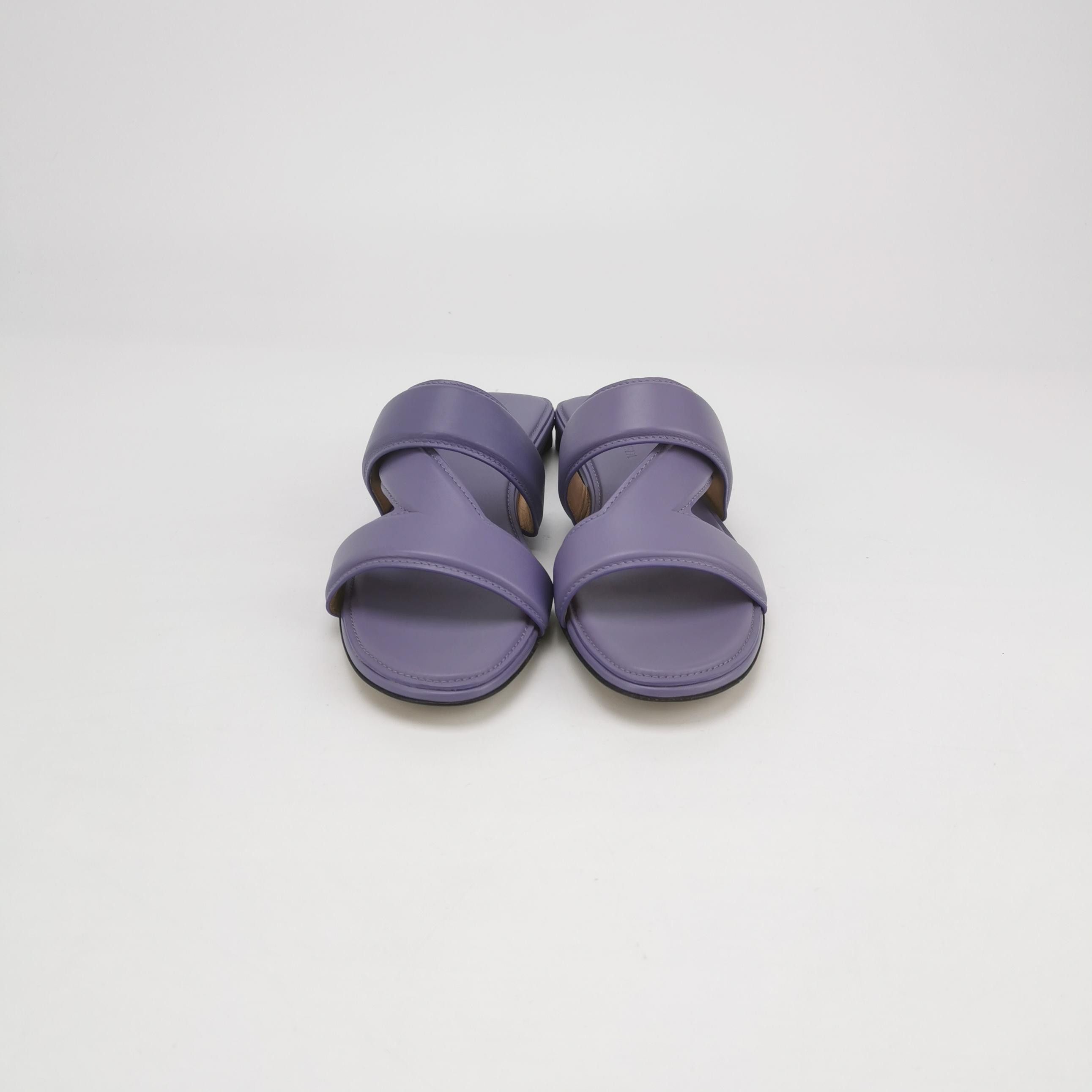 Bottega Veneta Bottega Veneta Women 6 Sandals Size US 6 / IT 36 - 3 Thumbnail