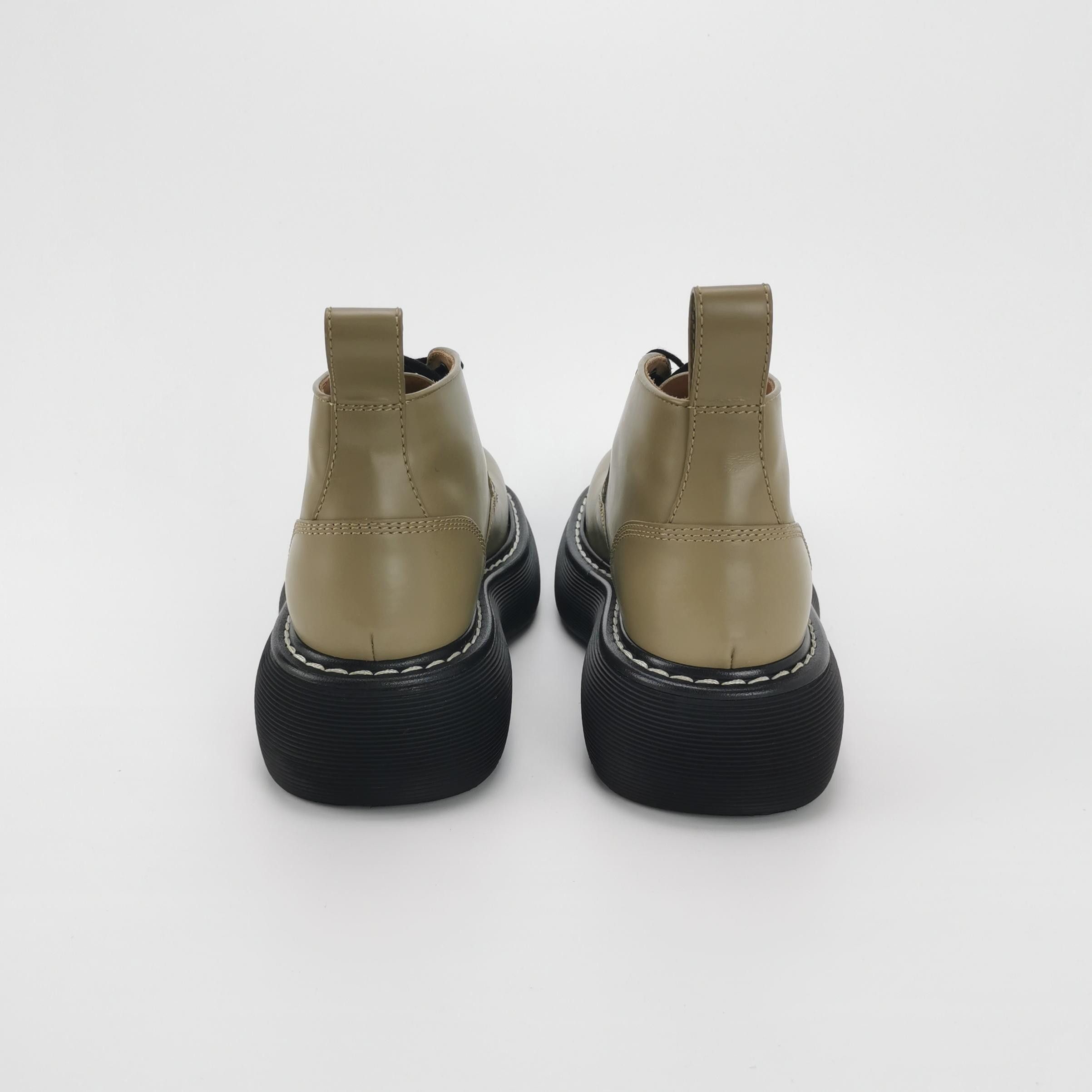 Bottega Veneta Bottega Veneta Women 9 Lowtop Sneakers Size US 9 / IT 39 - 4 Thumbnail