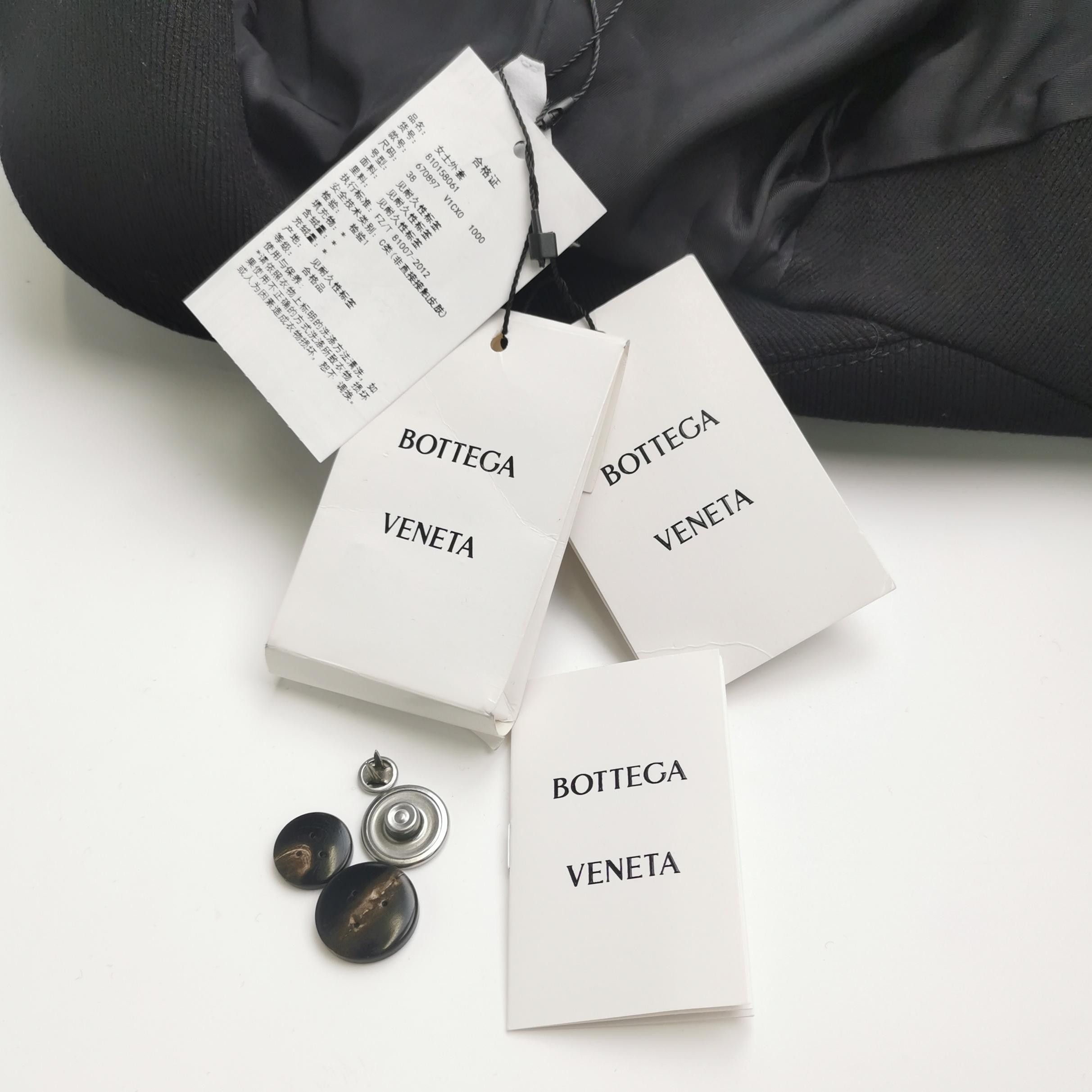 Bottega Veneta Bottega Veneta Women it_38 Coats Size XS / US 0-2 / IT 36-38 - 3 Thumbnail