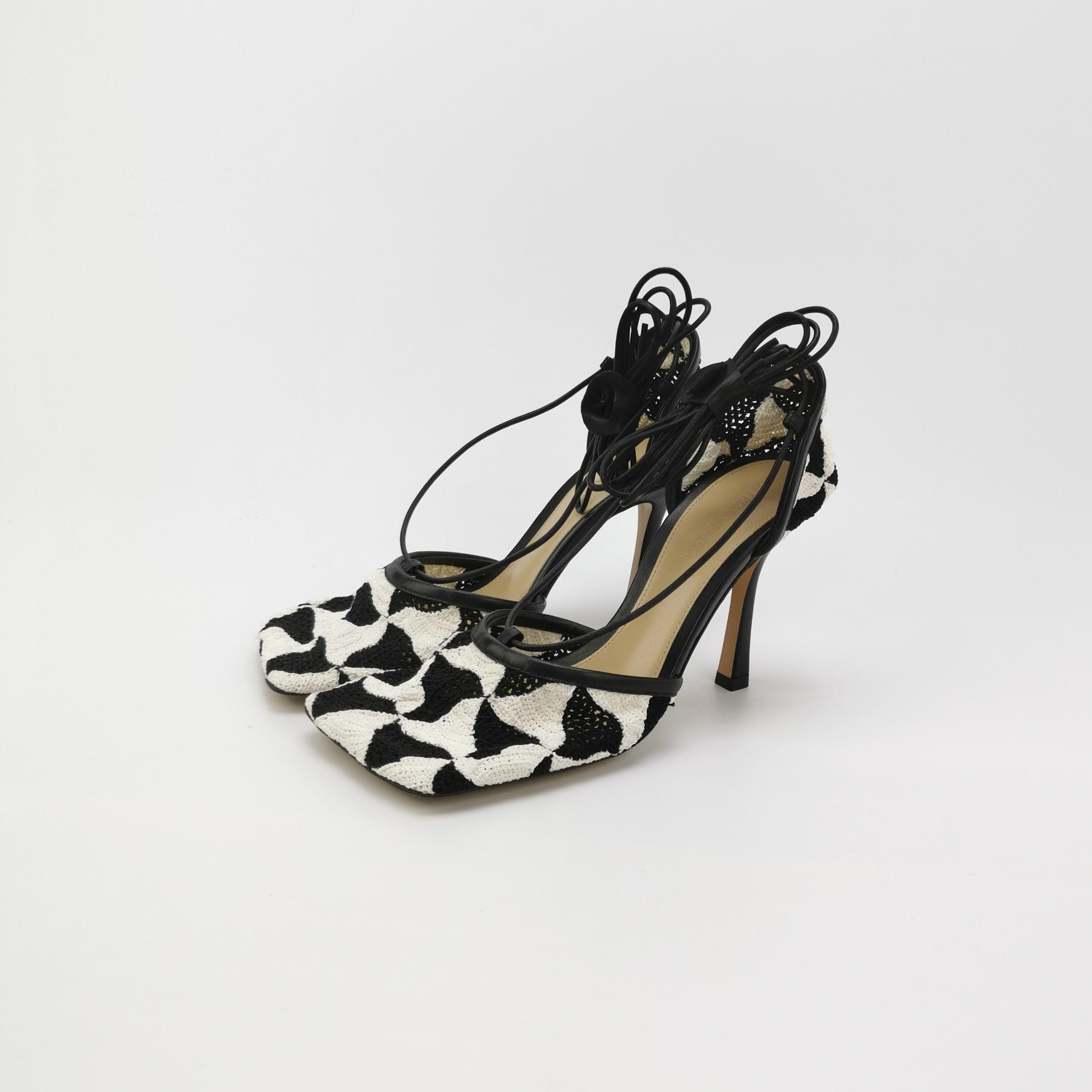 Bottega Veneta Bottega Veneta Women 8 Heels Size US 8 / IT 38 - 2 Thumbnail