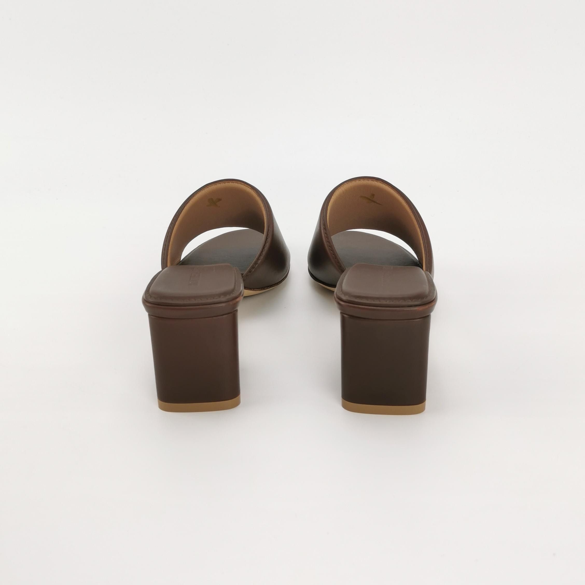 Bottega Veneta Bottega Veneta Women 5-5 Sandals Size US 5.5 / IT 35.5 - 4 Thumbnail