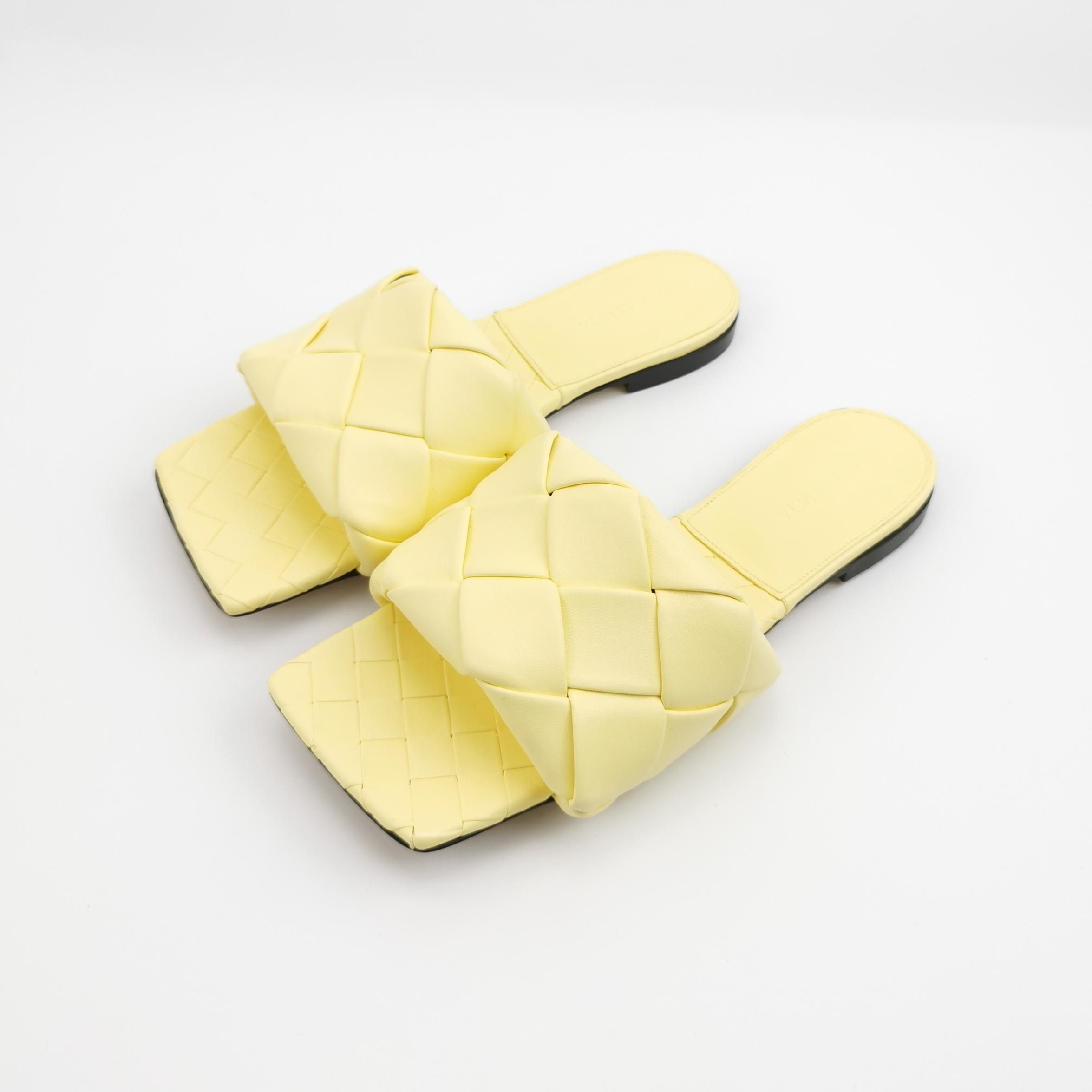Bottega Veneta Bottega Veneta Women 7 Sandals Size US 7 / IT 37 - 2 Thumbnail