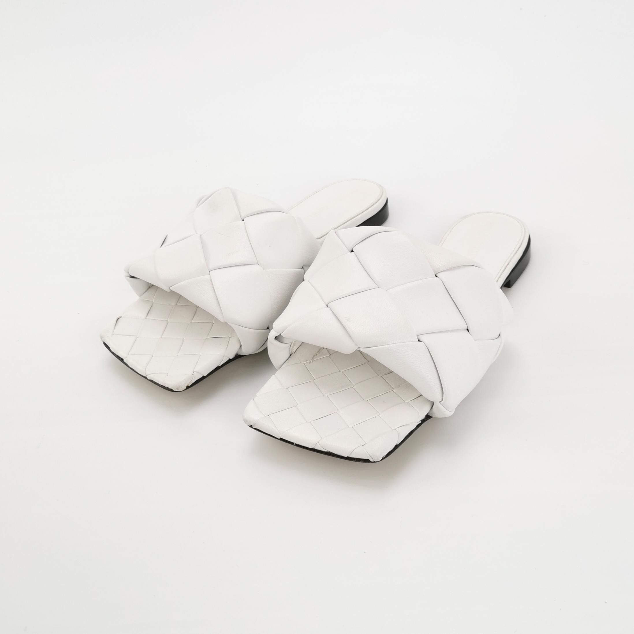 Bottega Veneta Bottega Veneta Women 5-5 Sandals Size US 5.5 / IT 35.5 - 2 Thumbnail