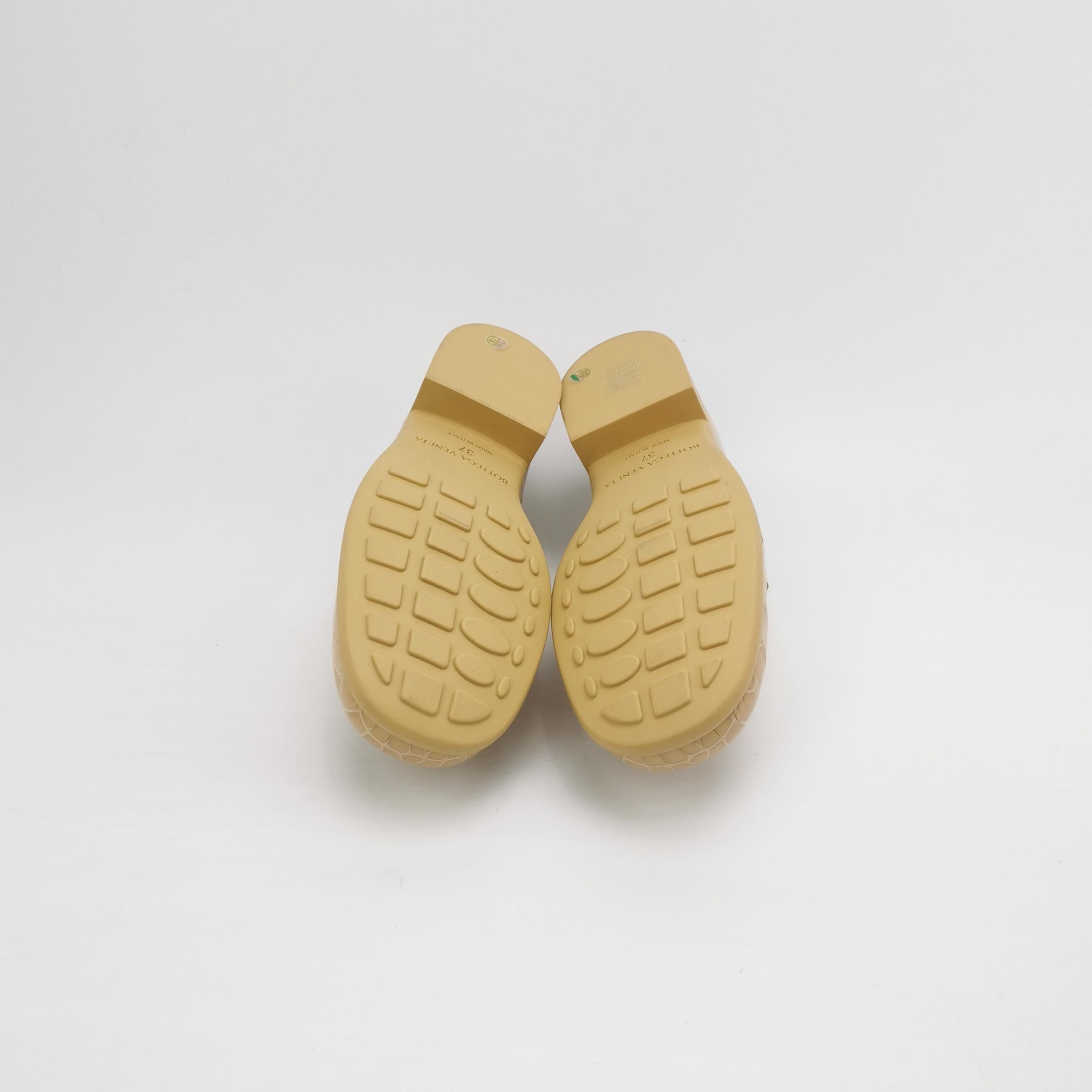 Bottega Veneta Bottega Veneta Women 7 Flats Size US 7 / IT 37 - 5 Thumbnail