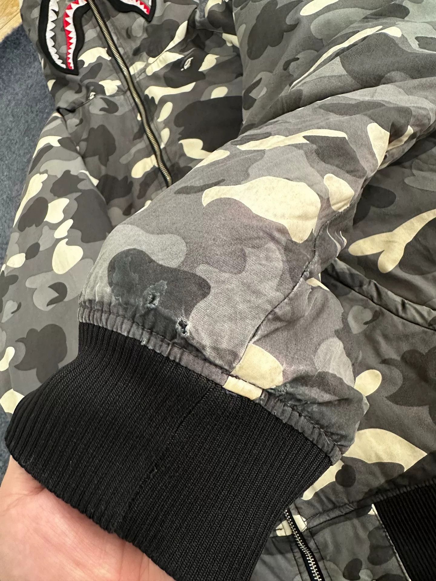 Bape BAPE Camo Shark Puffer Down Jacket XXL Size US XXL / EU 58 / 5 - 10 Thumbnail