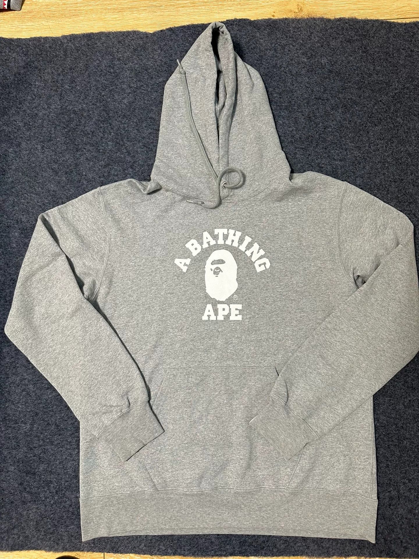 Bape A Bathing Ape Logo Hoodie Size 3XL Size US XXL / EU 58 / 5 - 2 Thumbnail