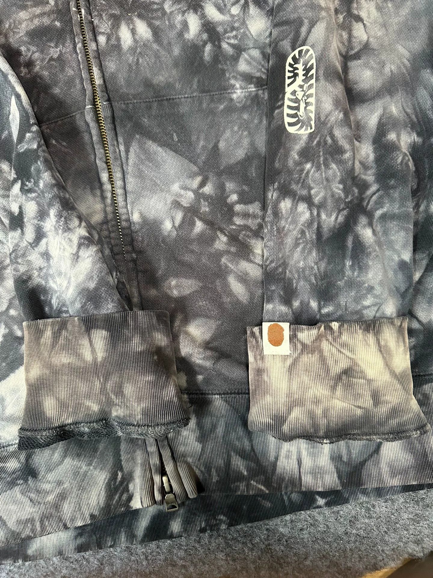 Bape BAPE Tie-Dye Shark Hoodie Size XL Size US XL / EU 56 / 4 - 6 Thumbnail