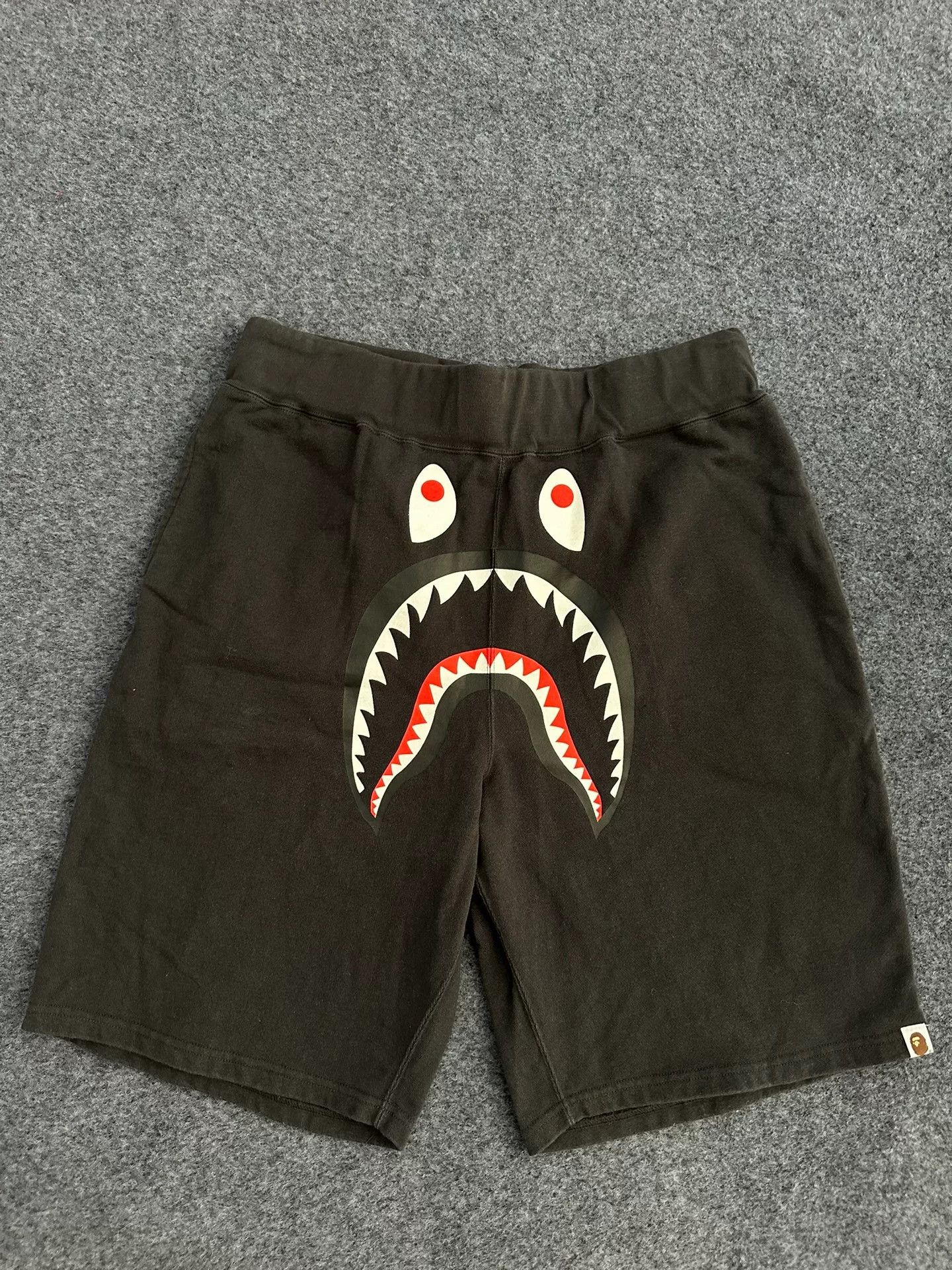 Bape Bape Shark Graphic Shorts Size XL Size US 36 / EU 52 - 2 Thumbnail