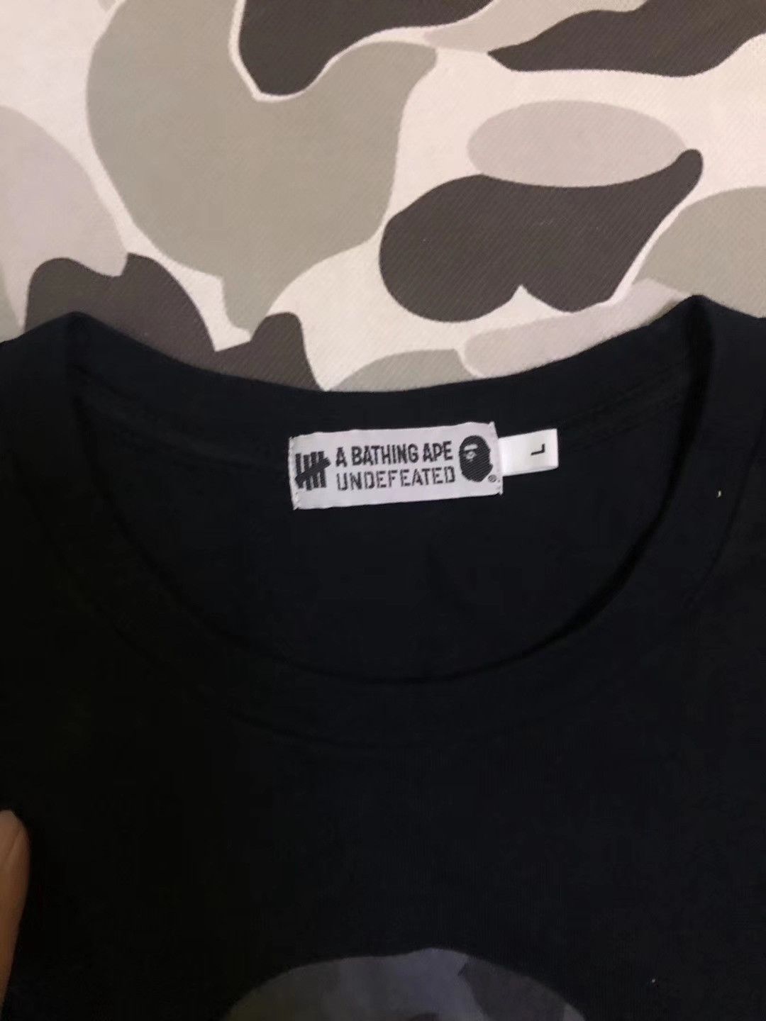 Bape BAPE x Undefeated Camo Ape Logo T-Shirt Size L Size US L / EU 52-54 / 3 - 5 Thumbnail