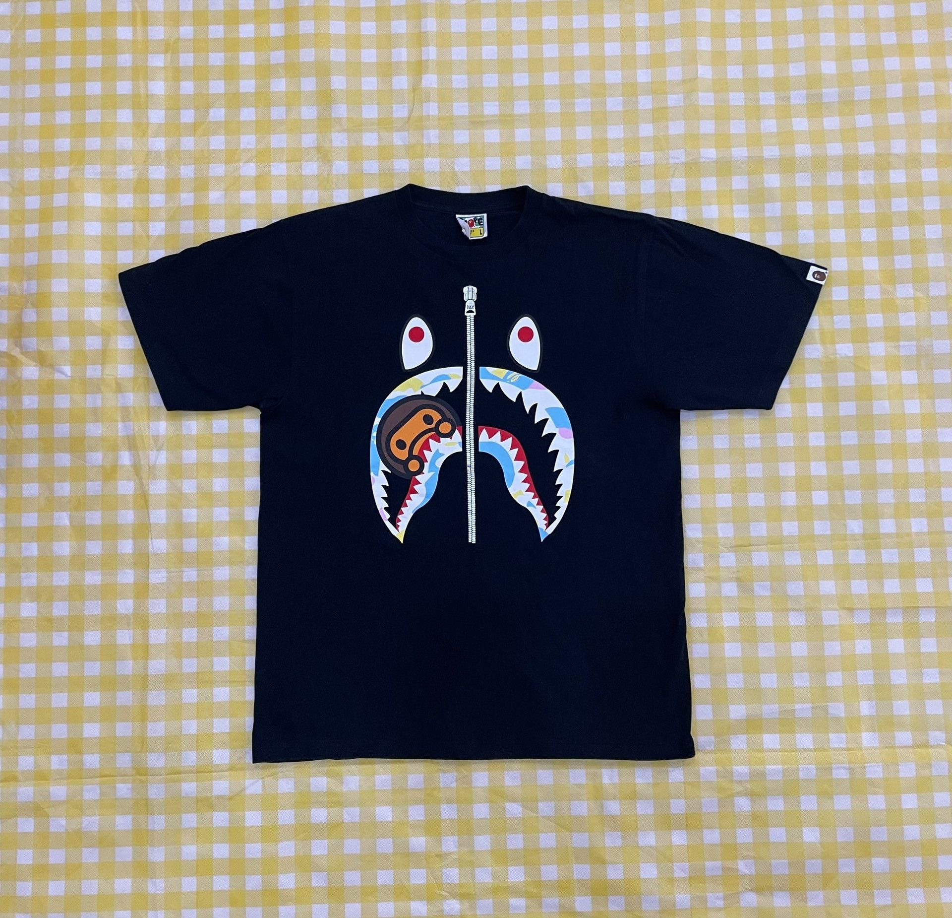 Bape A BATHING APE Shark Graphic T-Shirt L Size US L / EU 52-54 / 3 - 2 Thumbnail