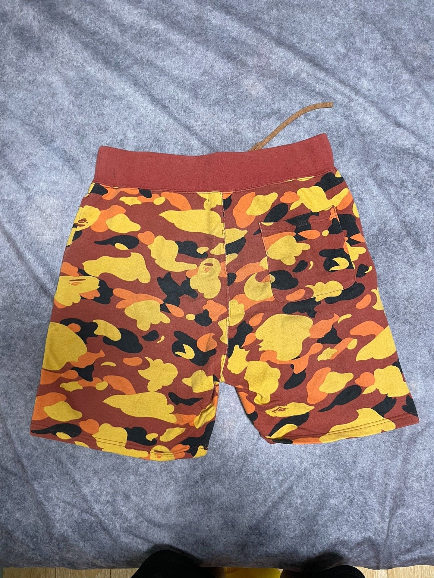 Bape A Bathing Ape Shark Camo Sweat Shorts Size L Size US 34 / EU 50 - 6 Thumbnail