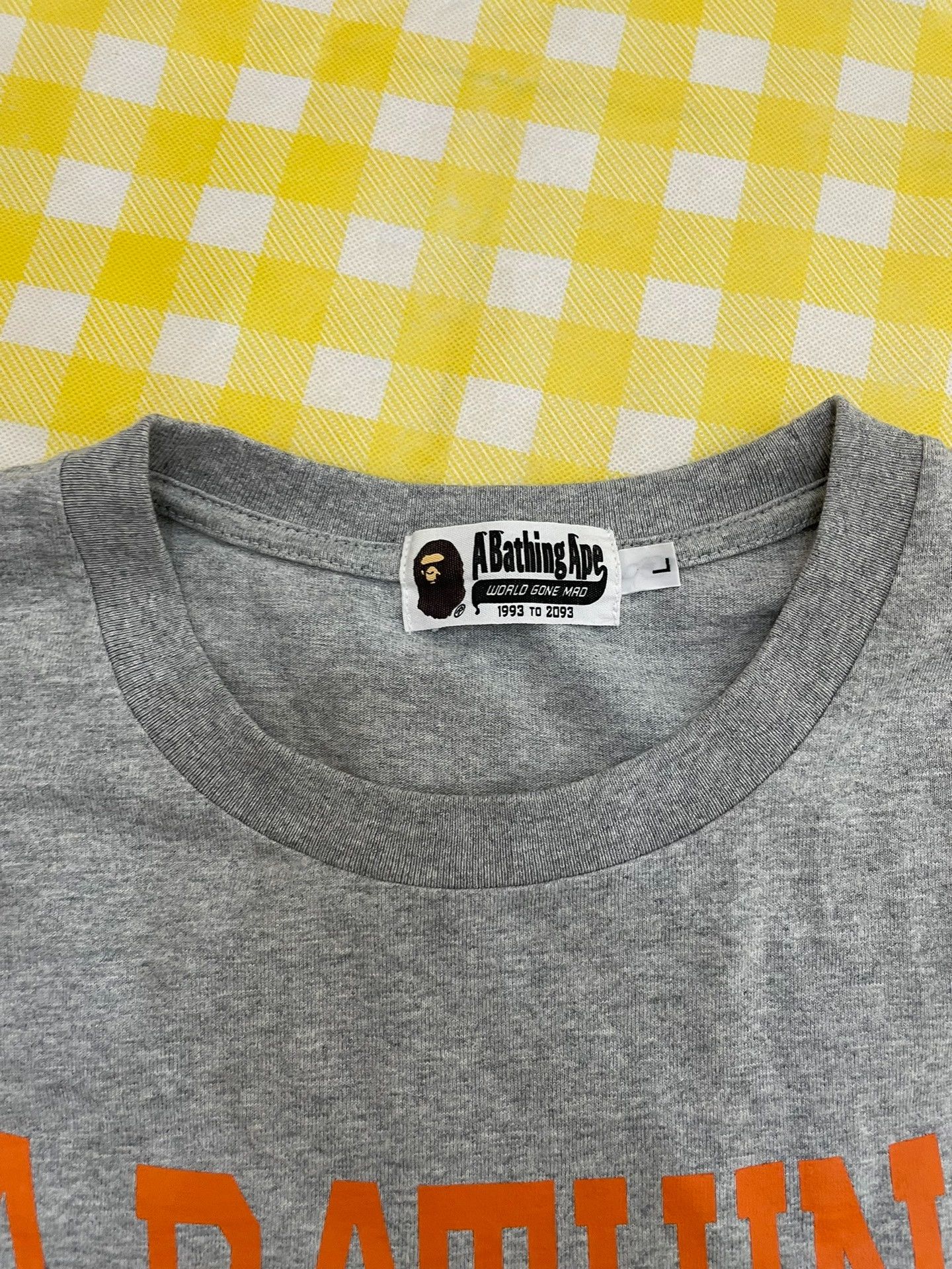 Bape A Bathing Ape Patch Pocket Logo T-Shirt Size L Size US L / EU 52-54 / 3 - 5 Thumbnail