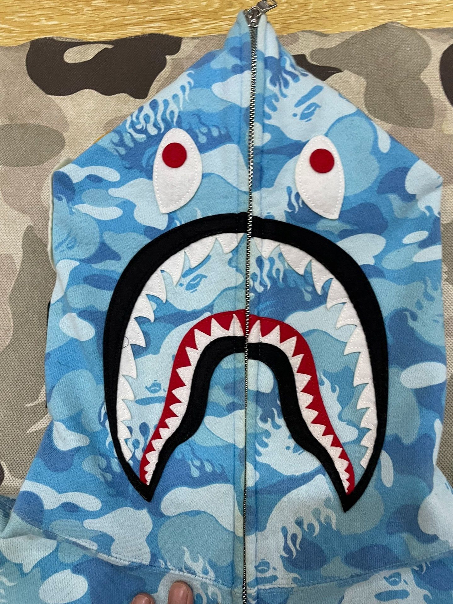 Bape A BATHING APE Blue Camo Shark Full Zip Hoodie Size XL Size US XL / EU 56 / 4 - 3 Thumbnail