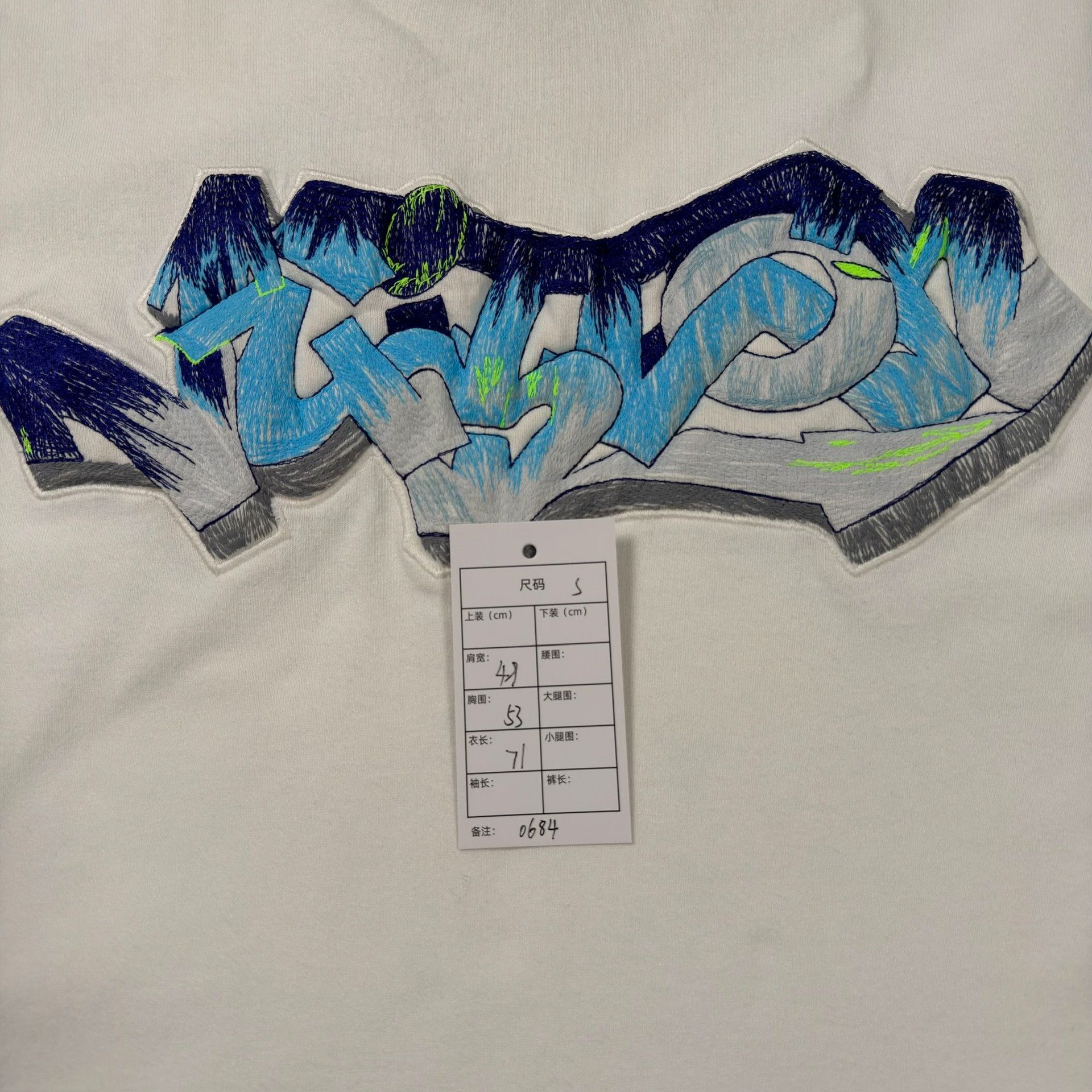 Louis Vuitton Louis Vuitton Graffiti Logo T-Shirt Size S Size US S / EU 44-46 / 1 - 5 Thumbnail