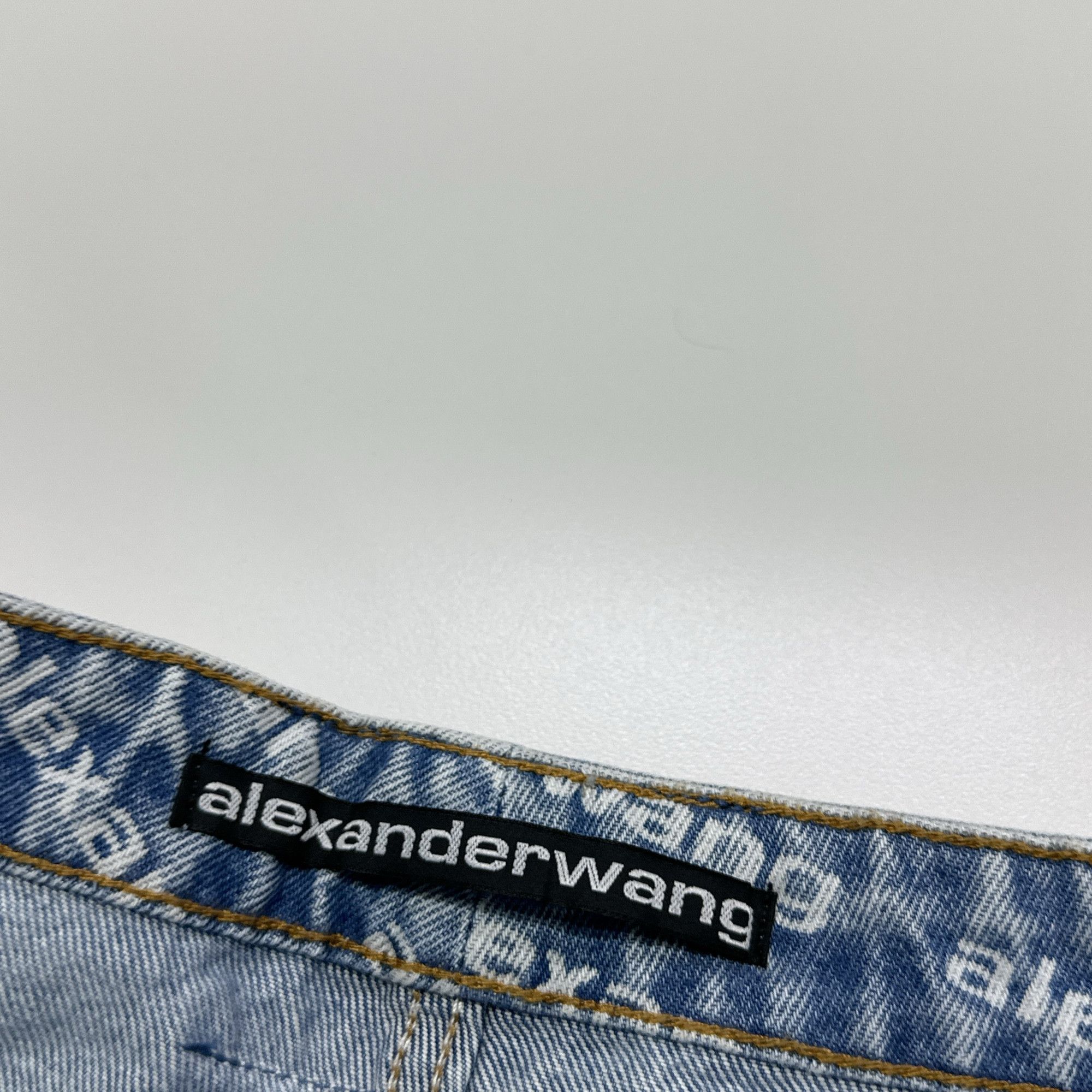 Alexander Wang Alexander Wang Logo Denim Shorts Size 28 Size 28" / US 6 / IT 42 - 4 Thumbnail