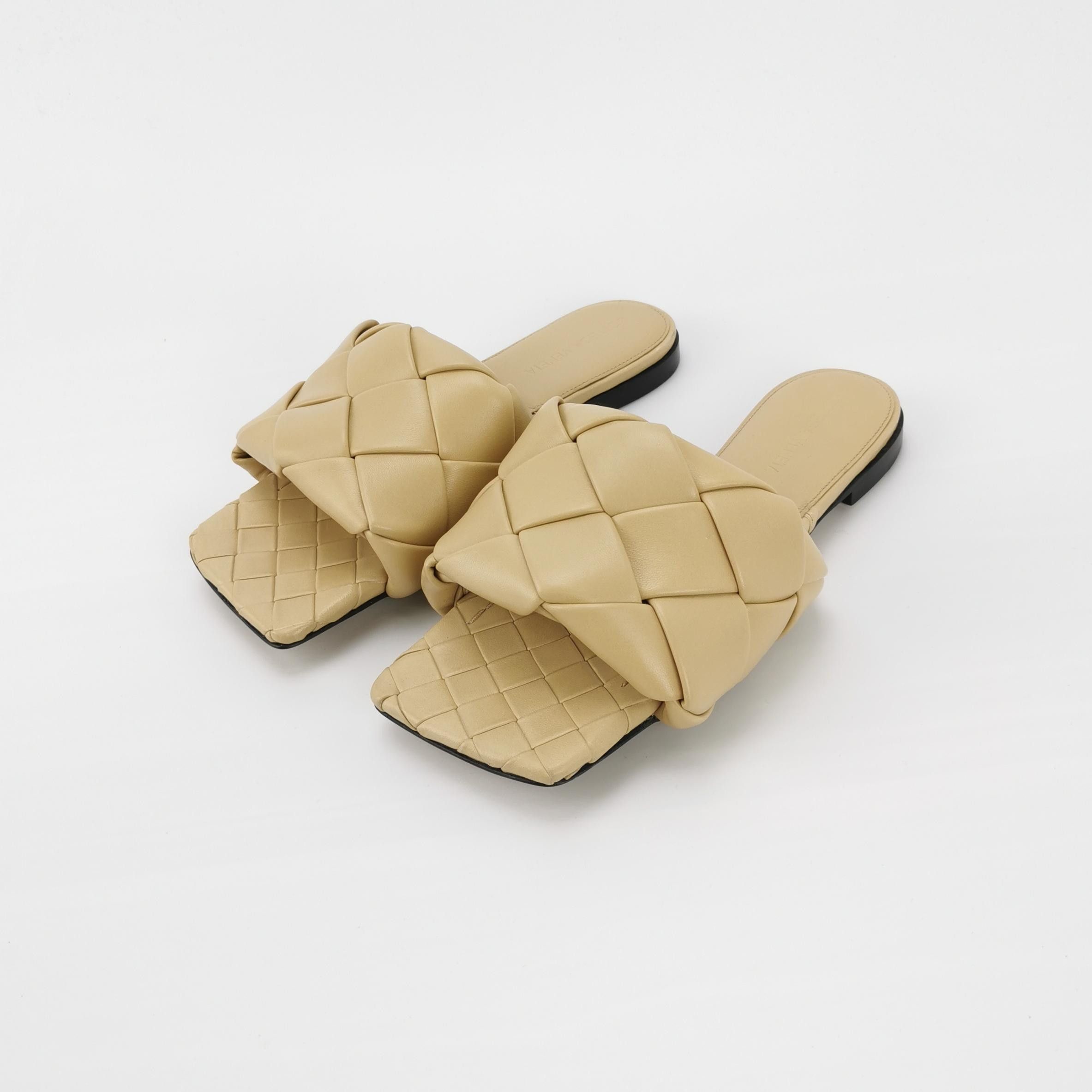 Bottega Veneta Bottega Veneta Women 5 Sandals Size US 5 / IT 35 - 2 Thumbnail