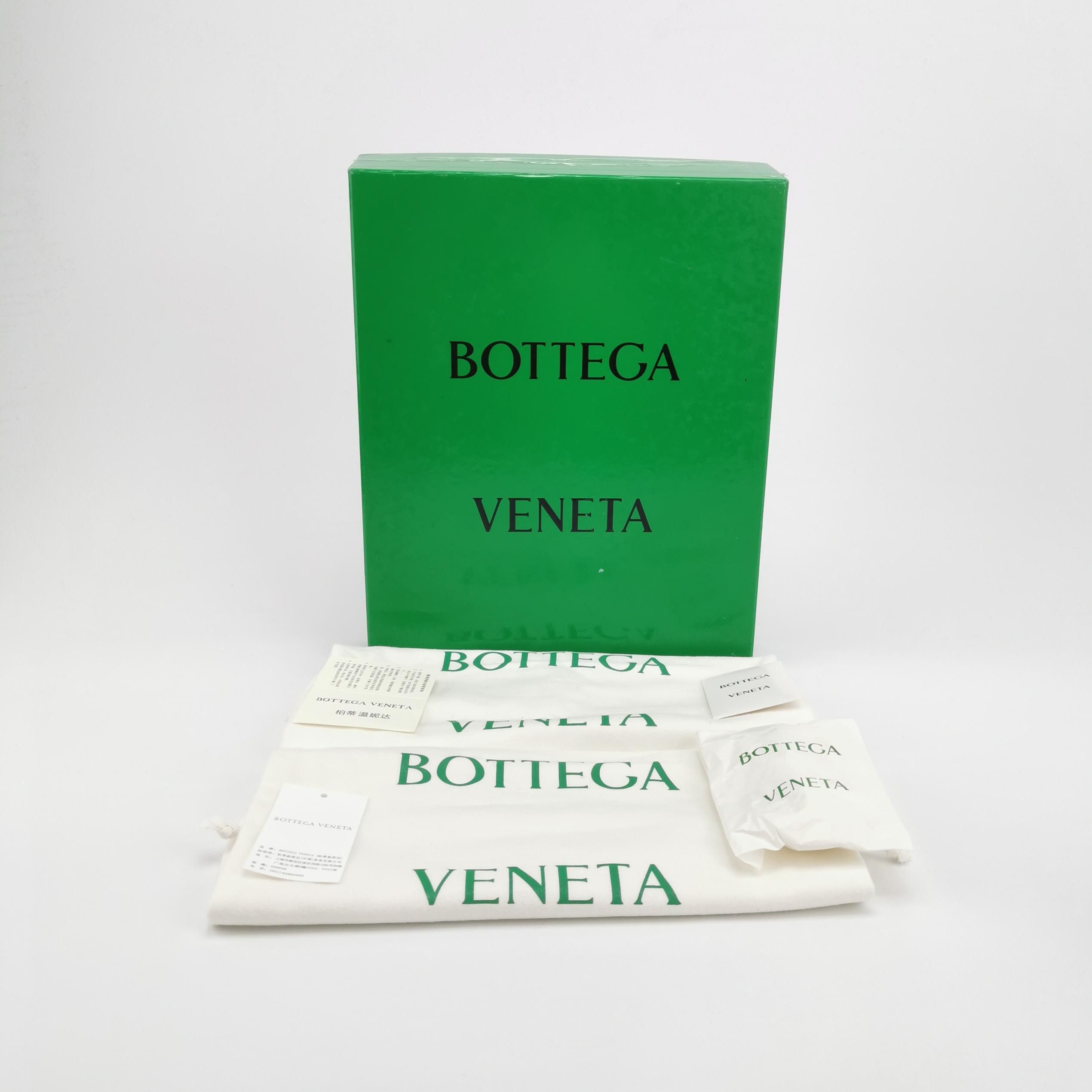 Bottega Veneta Bottega Veneta Women 7 Lowtop Sneakers Size US 7 / IT 37 - 6 Thumbnail