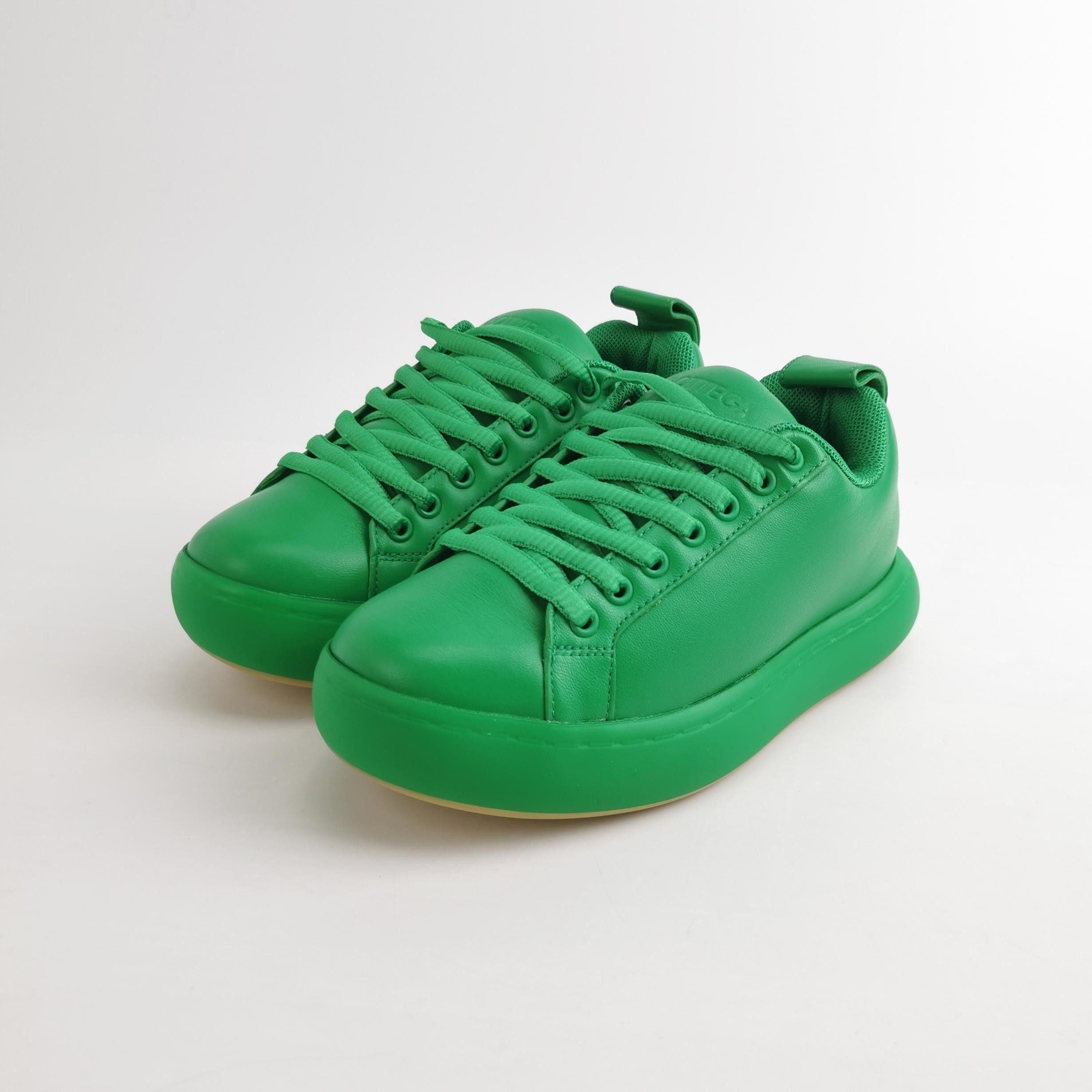 Bottega Veneta Bottega Veneta Women 5 Lowtop Sneakers Size US 5 / IT 35 - 2 Thumbnail