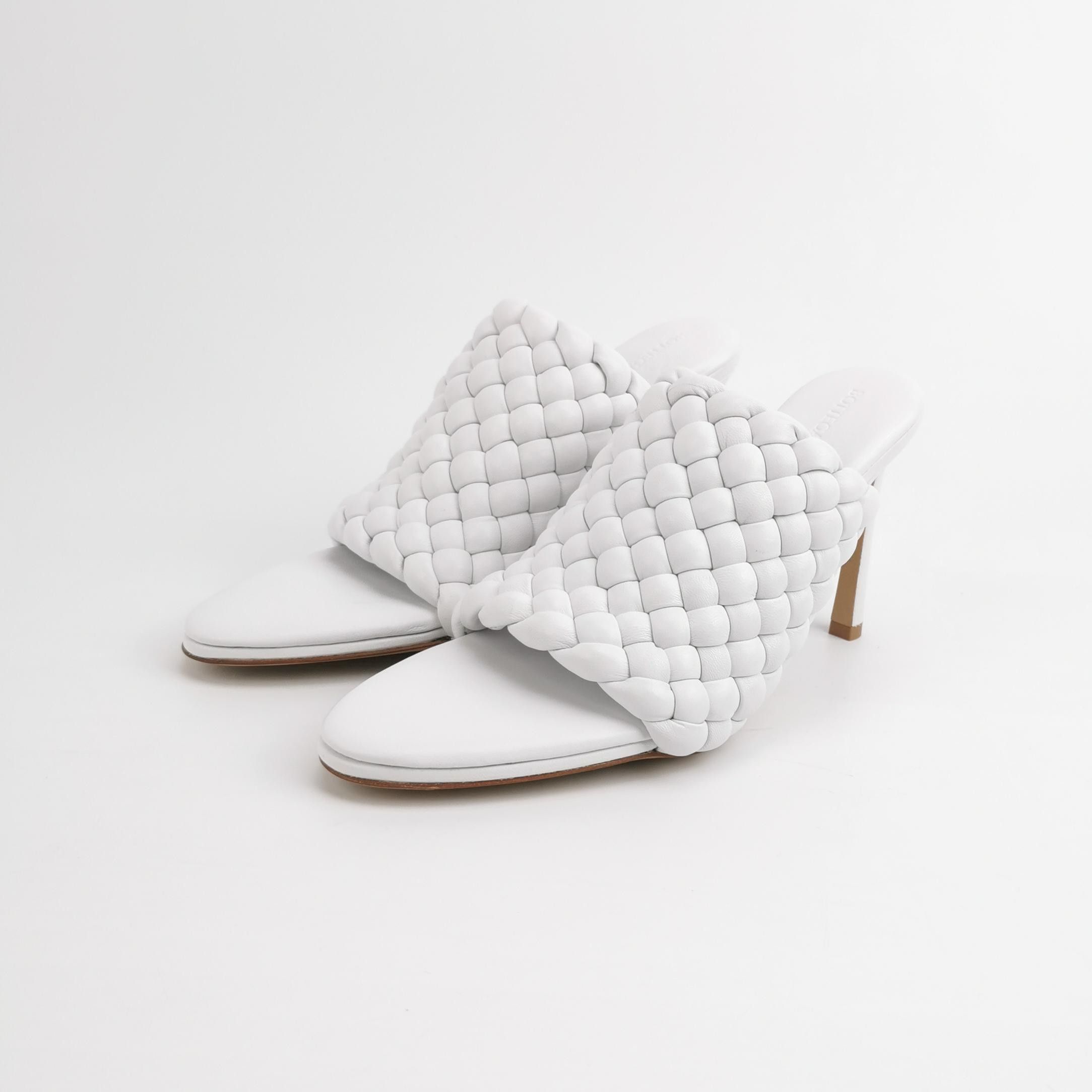 Bottega Veneta Bottega Veneta Women 7-5 Sandals Size US 7.5 / IT 37.5 - 2 Thumbnail