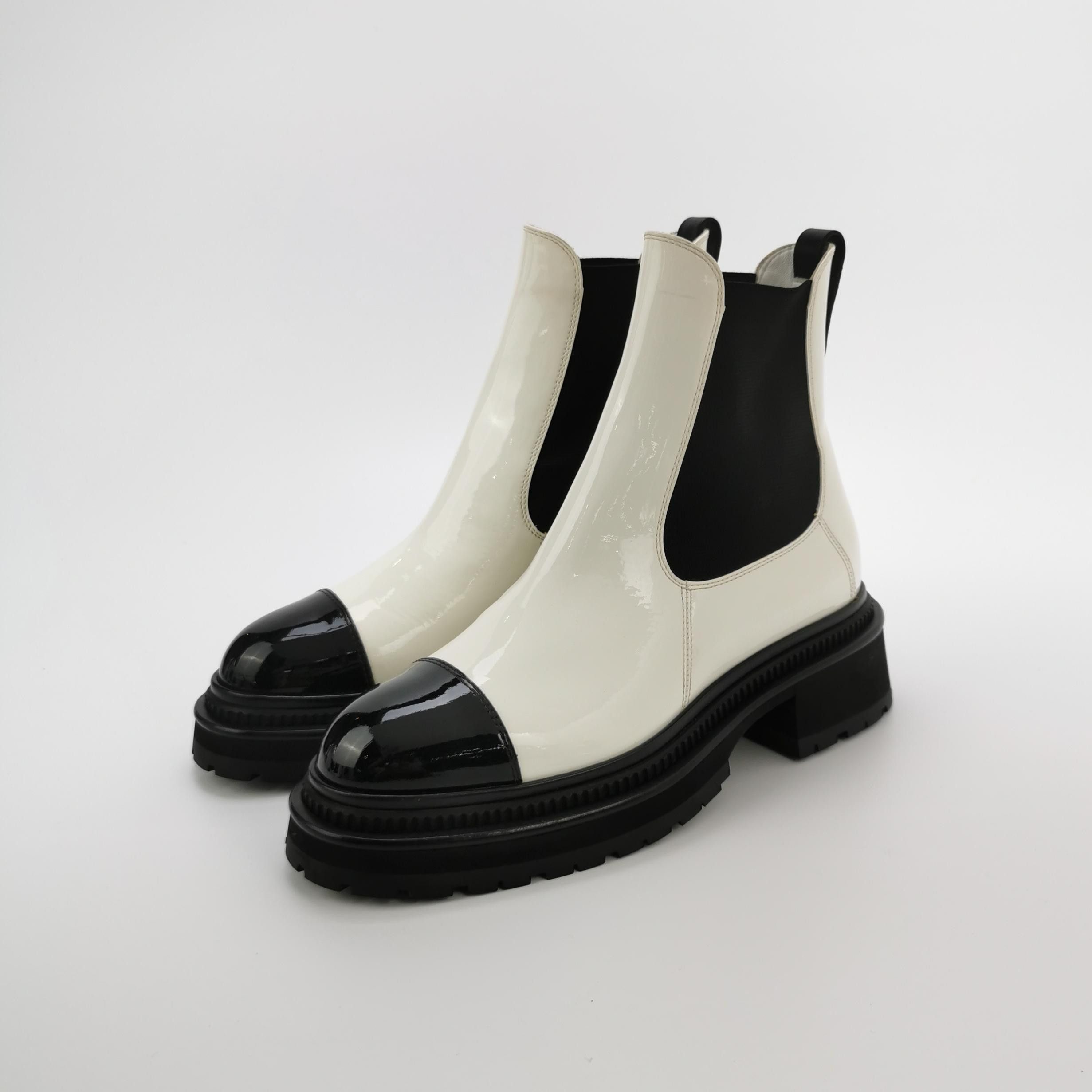 Chanel Chanel Women 7 Boots Size US 7 / IT 37 - 2 Thumbnail