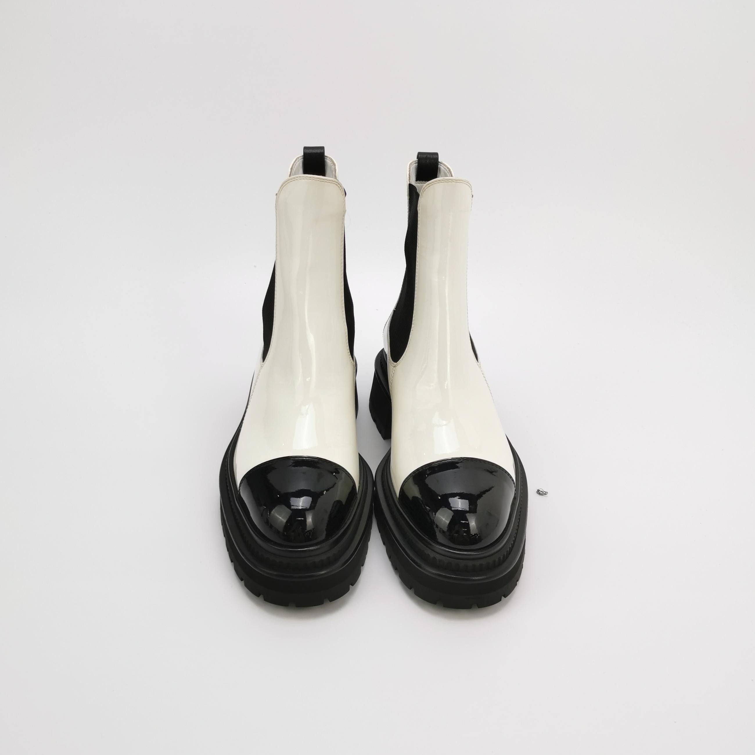 Chanel Chanel Women 7 Boots Size US 7 / IT 37 - 3 Thumbnail