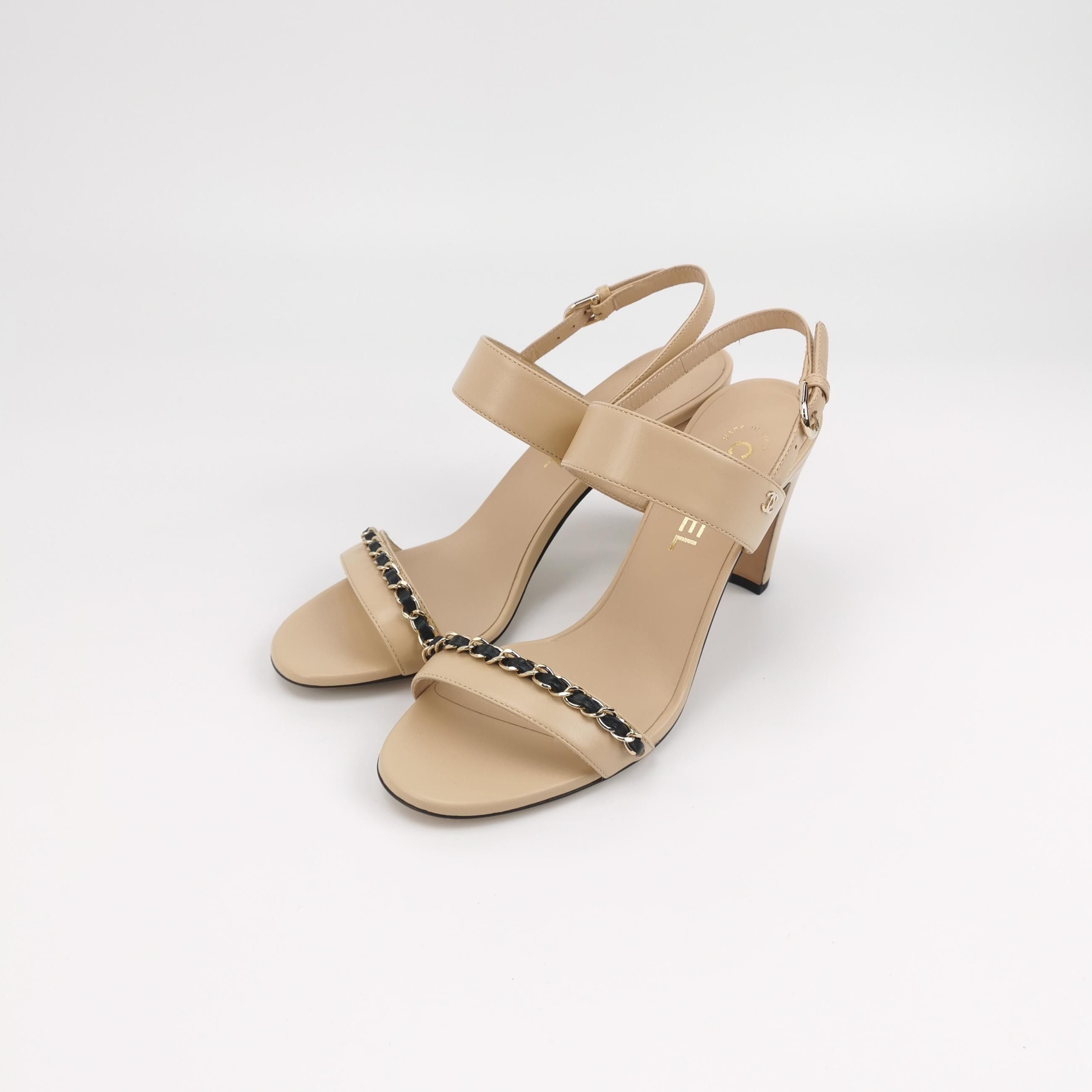 Chanel Chanel Women 7 Sandals Size US 7 / IT 37 - 2 Thumbnail