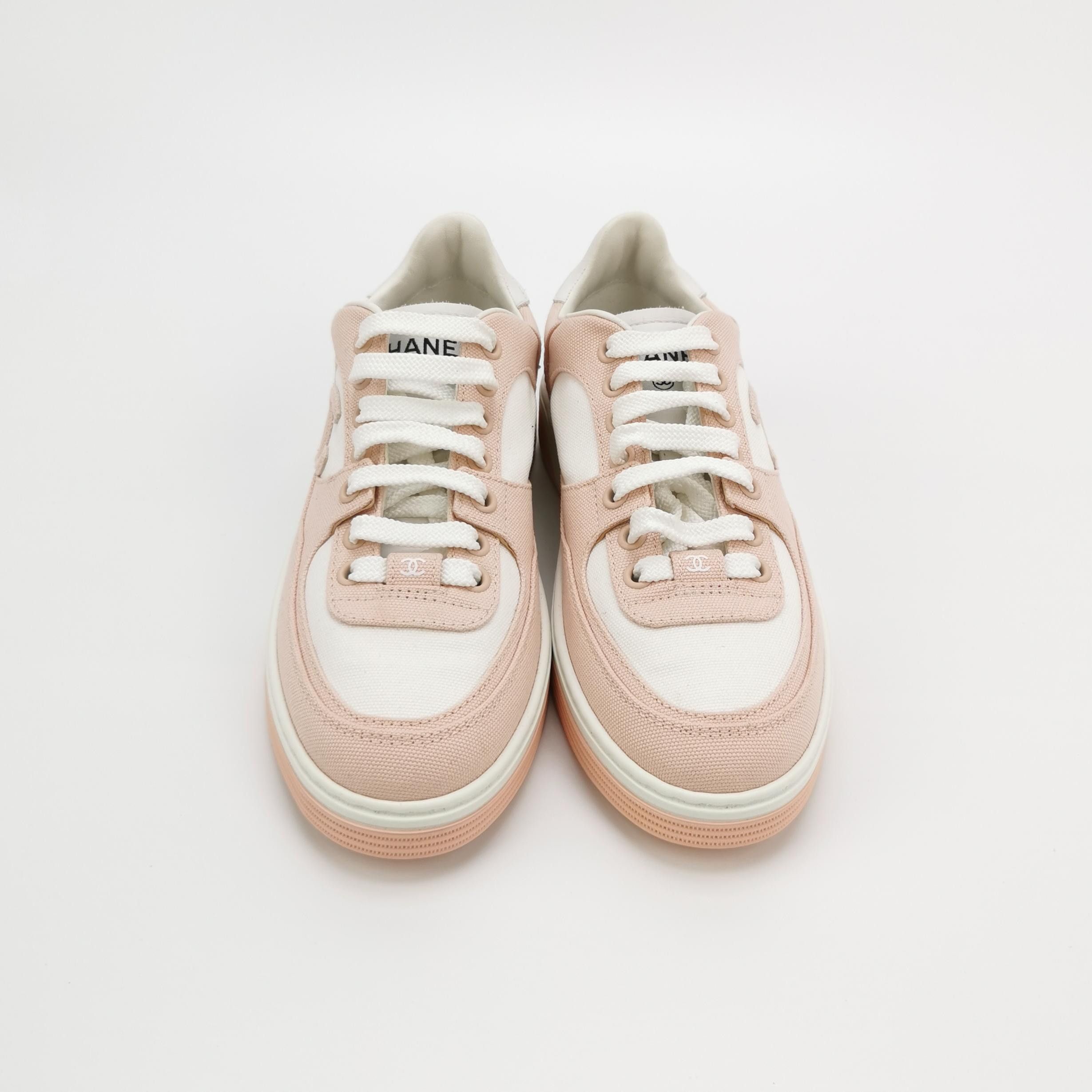 Chanel Chanel Women 5-5 Lowtop Sneakers Size US 5.5 / IT 35.5 - 3 Thumbnail