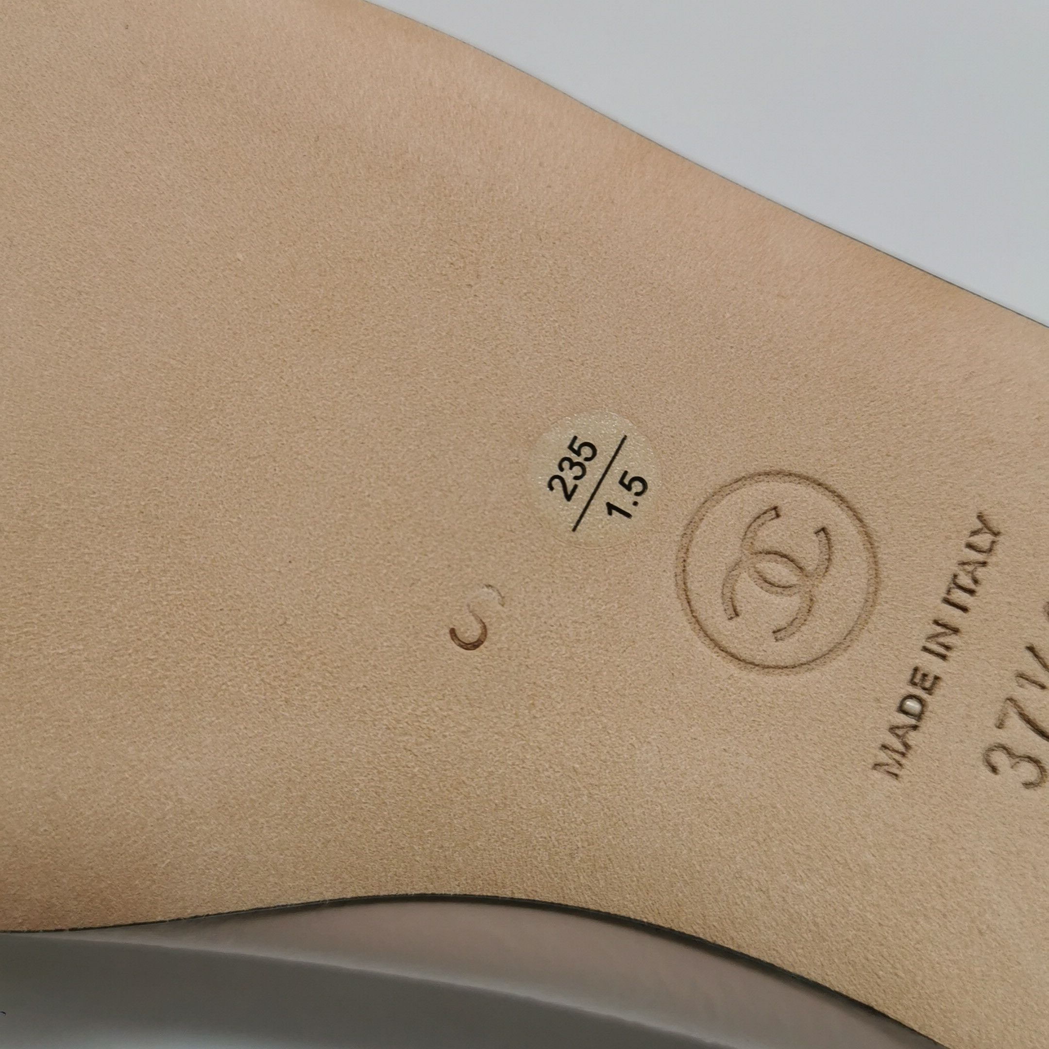 Chanel Chanel Women 7-5 Flats Size US 7.5 / IT 37.5 - 13 Thumbnail