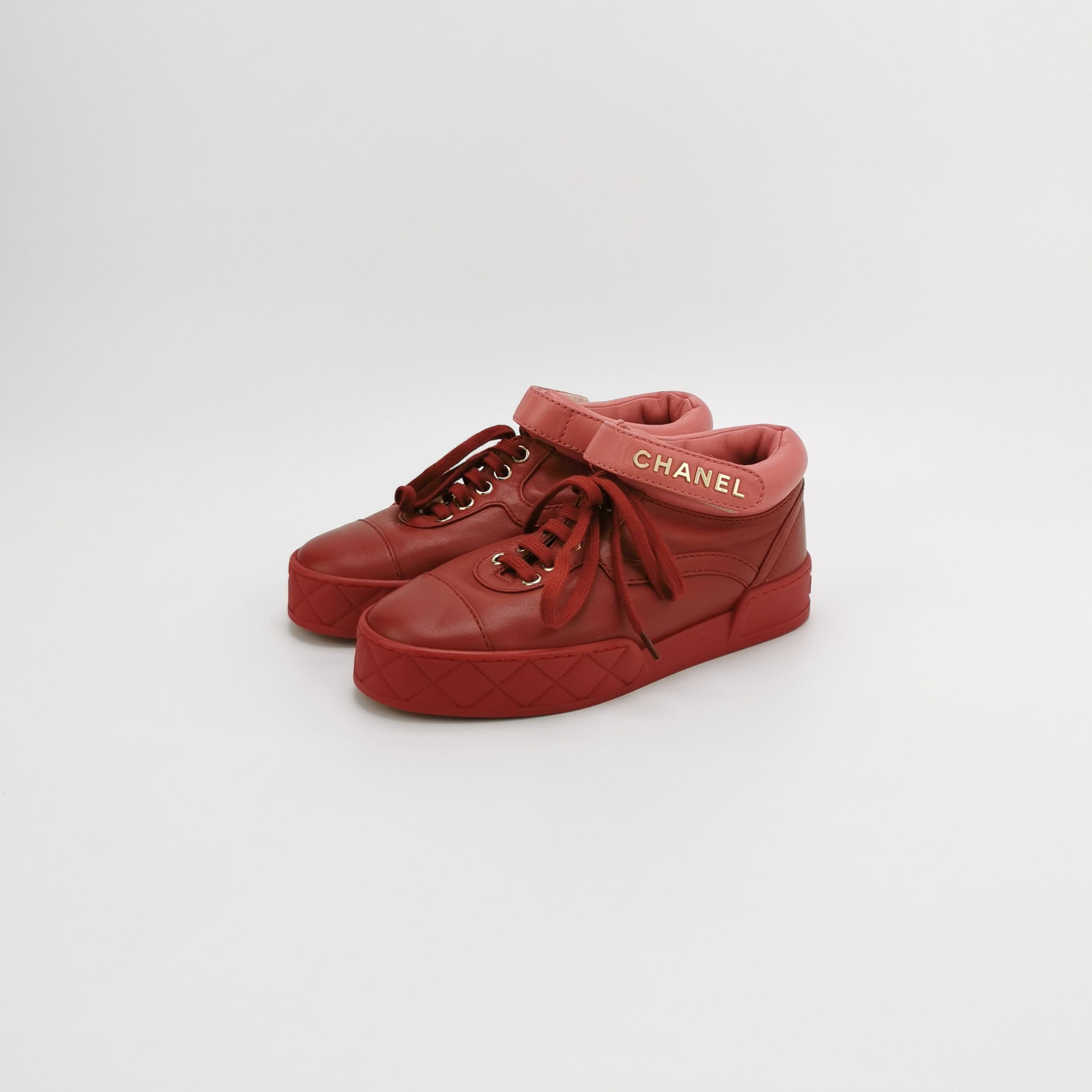 Chanel Chanel Women 5-5 Lowtop Sneakers Size US 5.5 / IT 35.5 - 2 Thumbnail