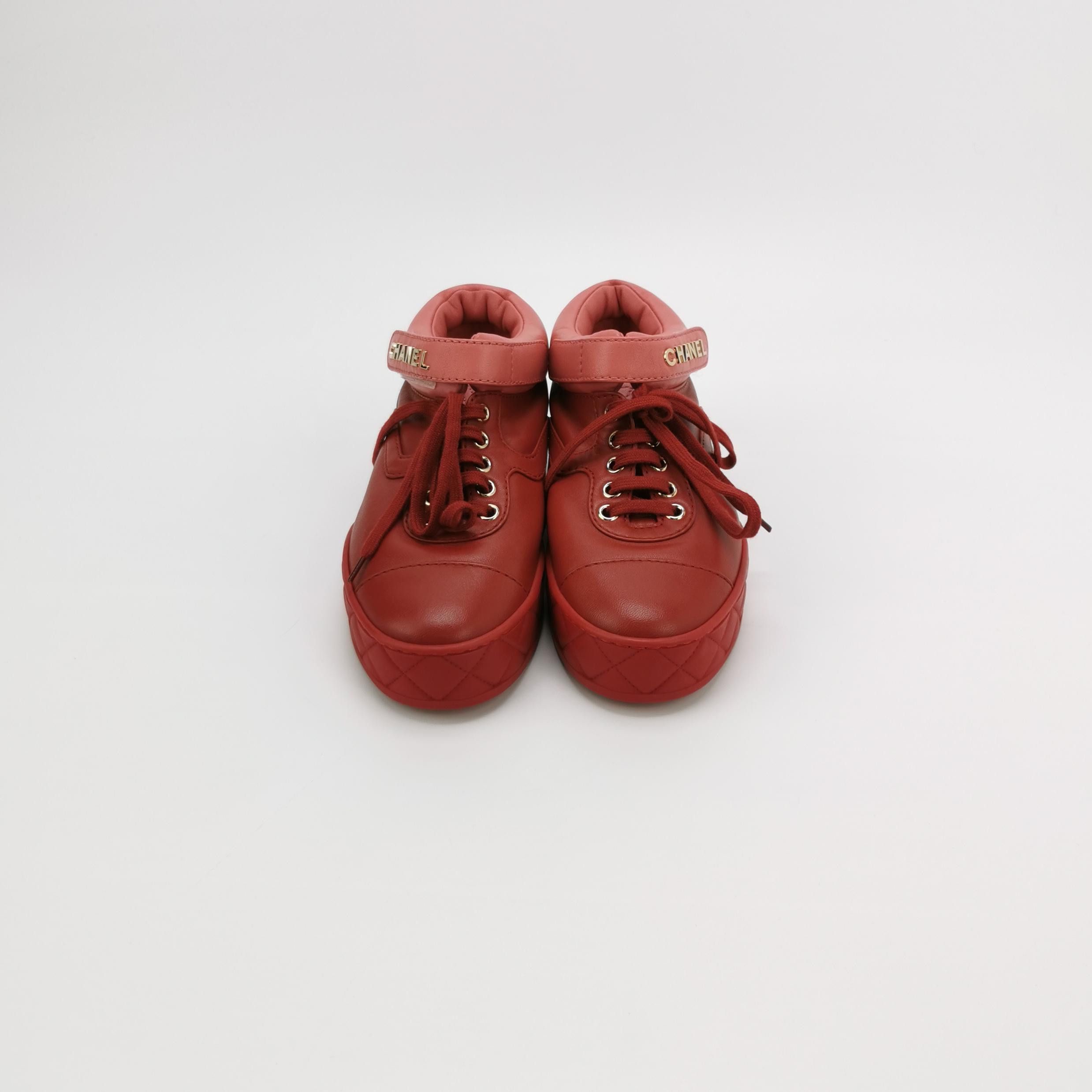 Chanel Chanel Women 5-5 Lowtop Sneakers Size US 5.5 / IT 35.5 - 3 Thumbnail