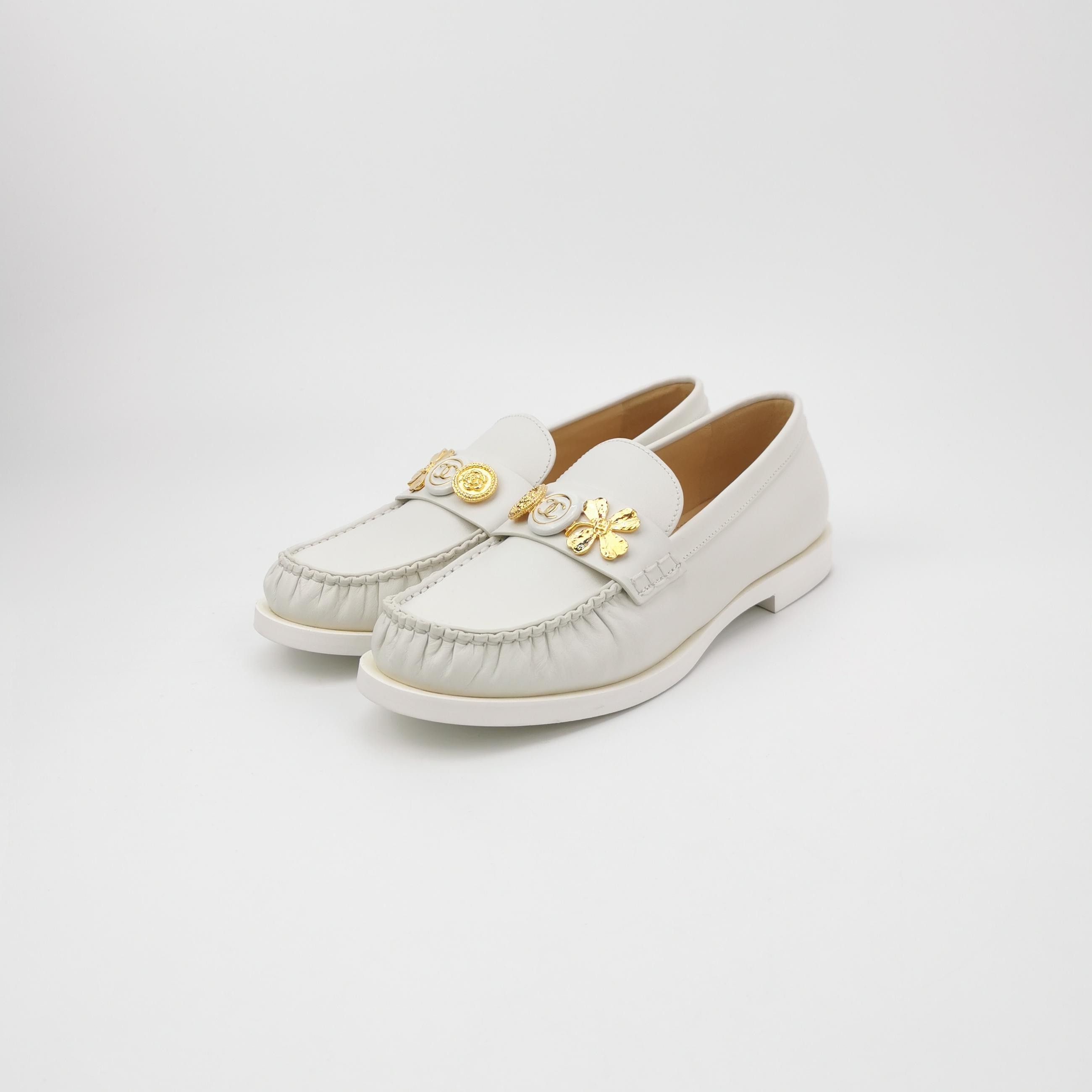 Chanel Chanel Women 7-5 Flats Size US 7.5 / IT 37.5 - 2 Thumbnail