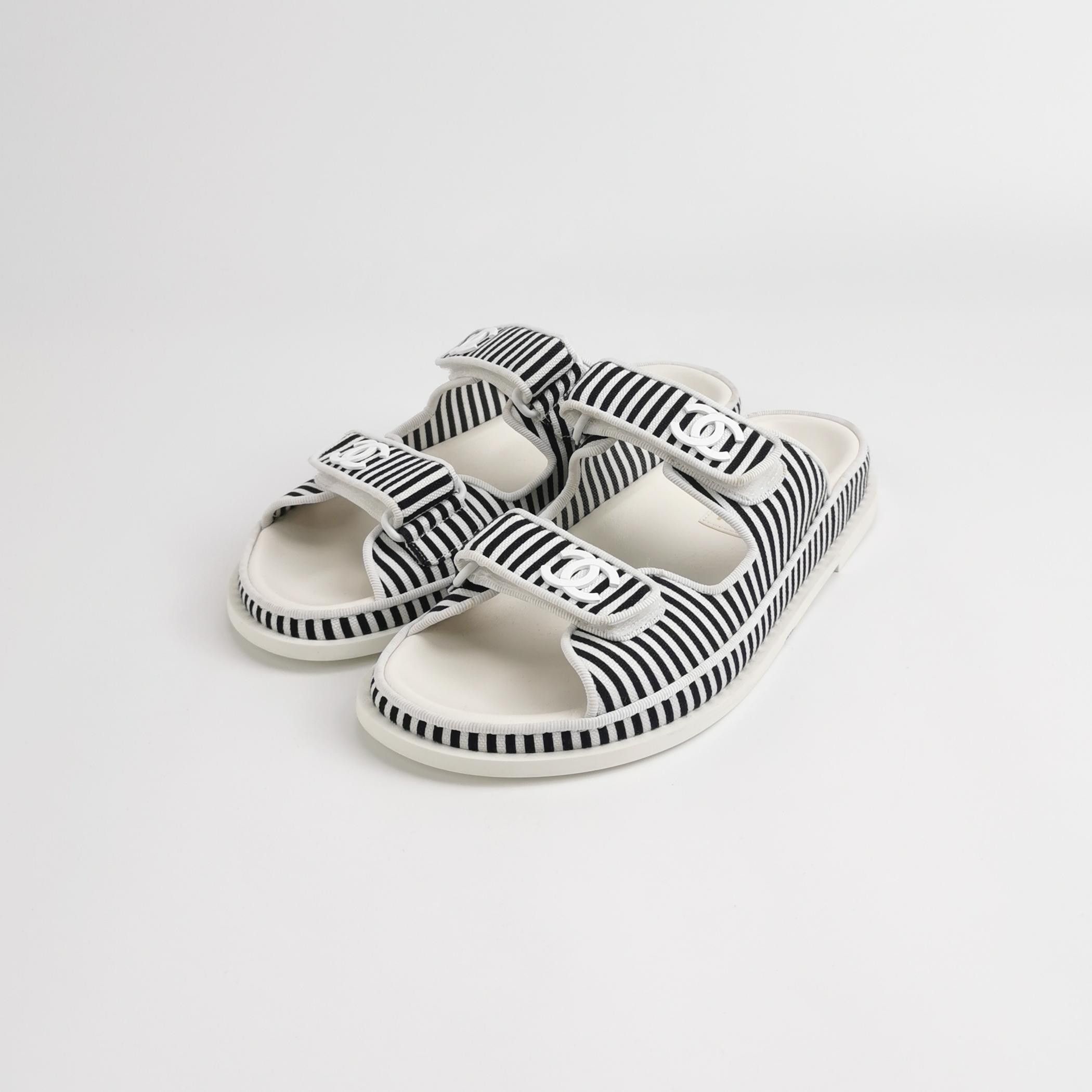Chanel Chanel Women 7 Sandals Size US 7 / IT 37 - 2 Thumbnail
