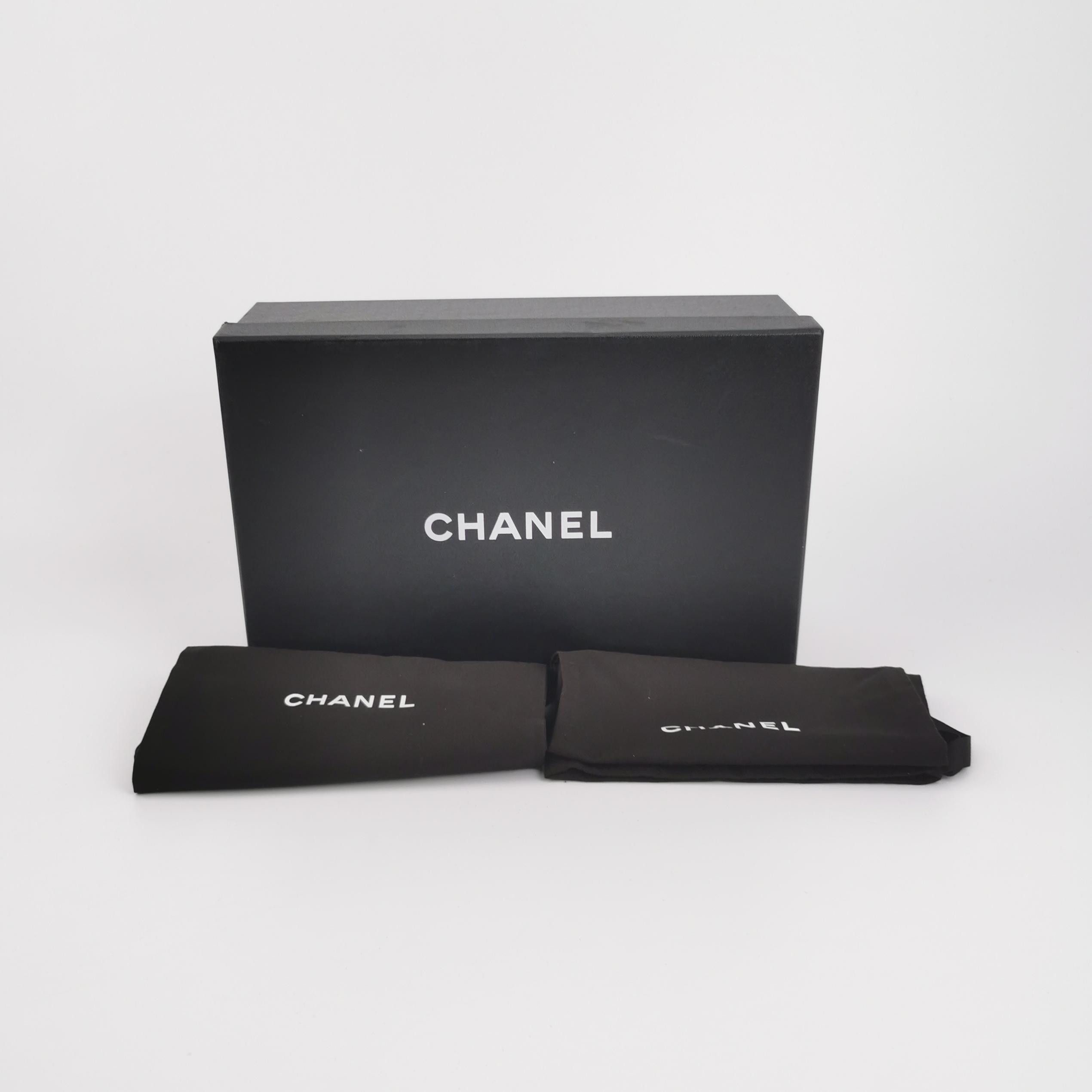 Chanel Chanel Women 5 Flats Size US 5 / IT 35 - 6 Thumbnail