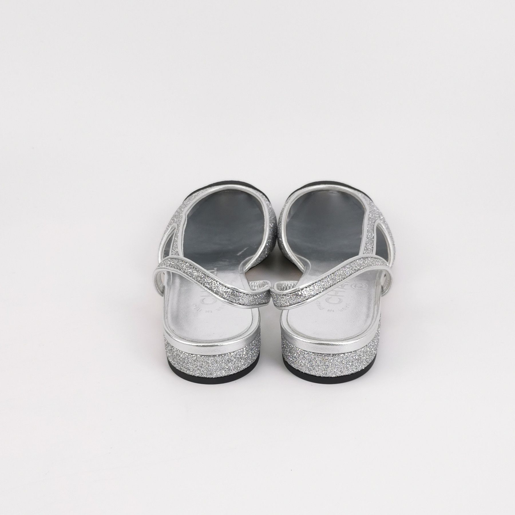 Chanel Chanel Women 5 Flats Size US 5 / IT 35 - 4 Thumbnail