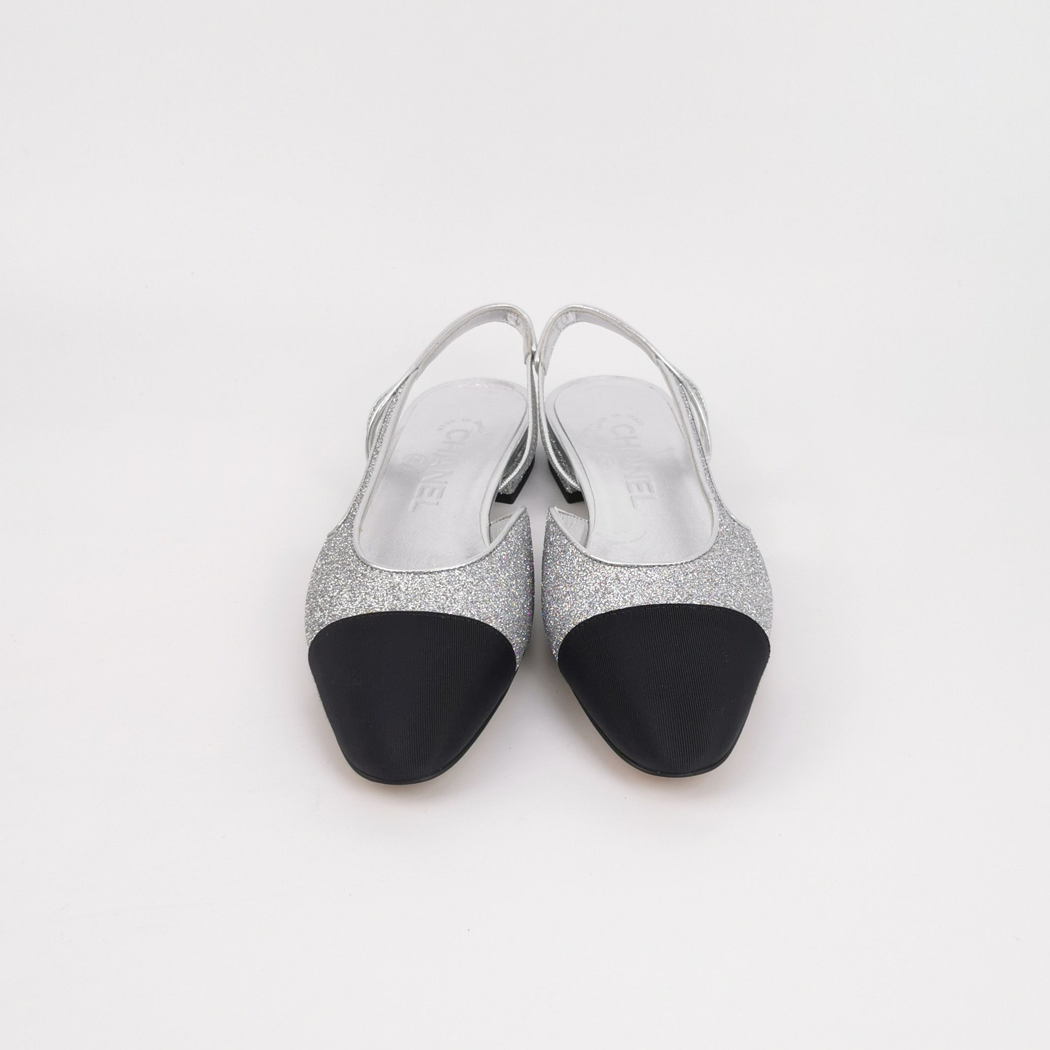 Chanel Chanel Women 5 Flats Size US 5 / IT 35 - 3 Thumbnail