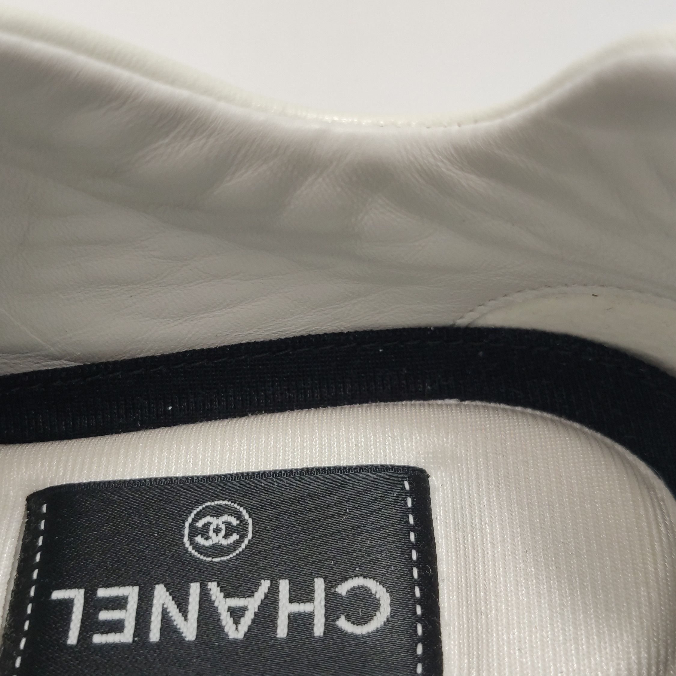 Chanel Chanel Women 7 Lowtop Sneakers Size US 7 / IT 37 - 13 Thumbnail
