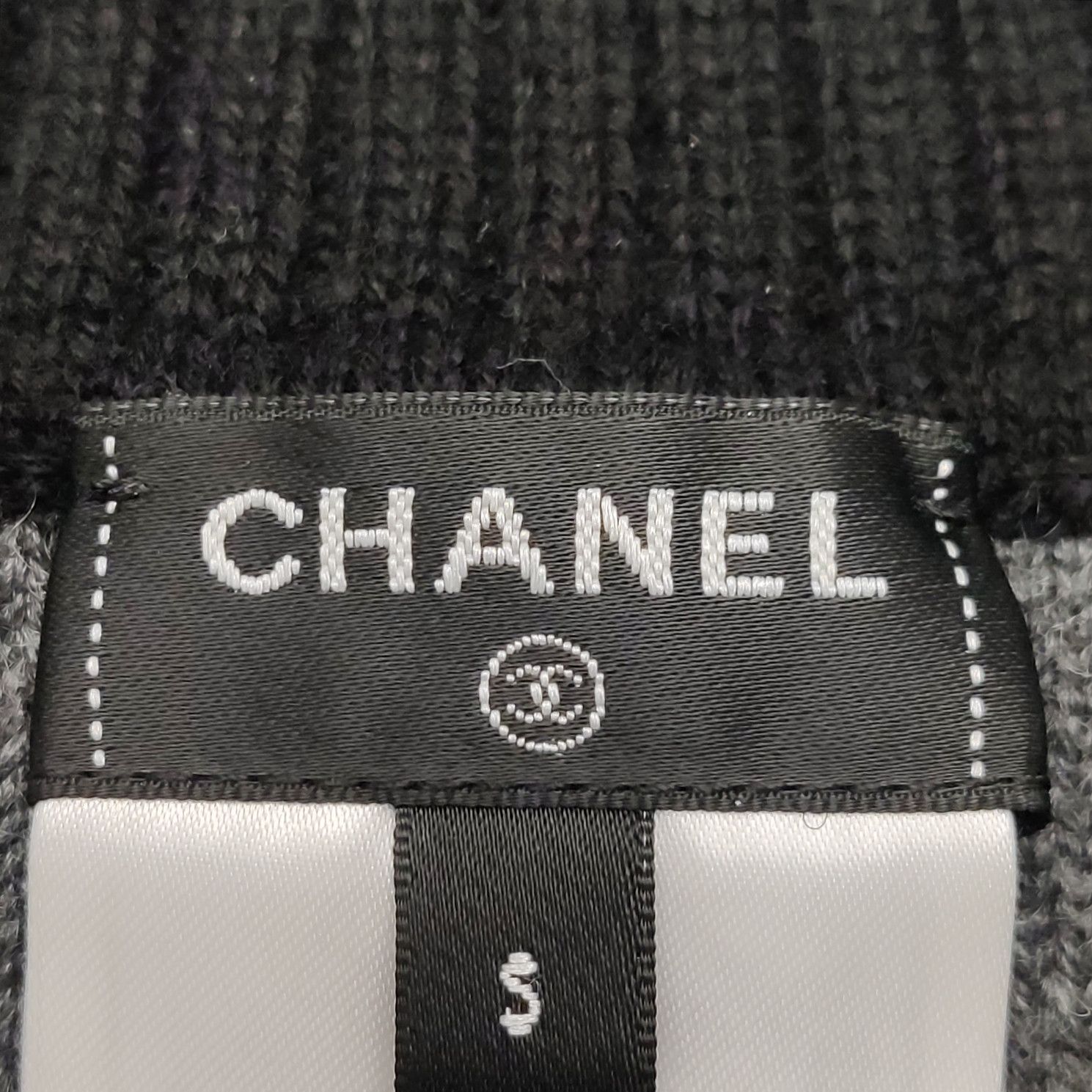 Chanel Chanel Women s Short Sleeve Shirts Size S / US 4 / IT 40 - 4 Thumbnail